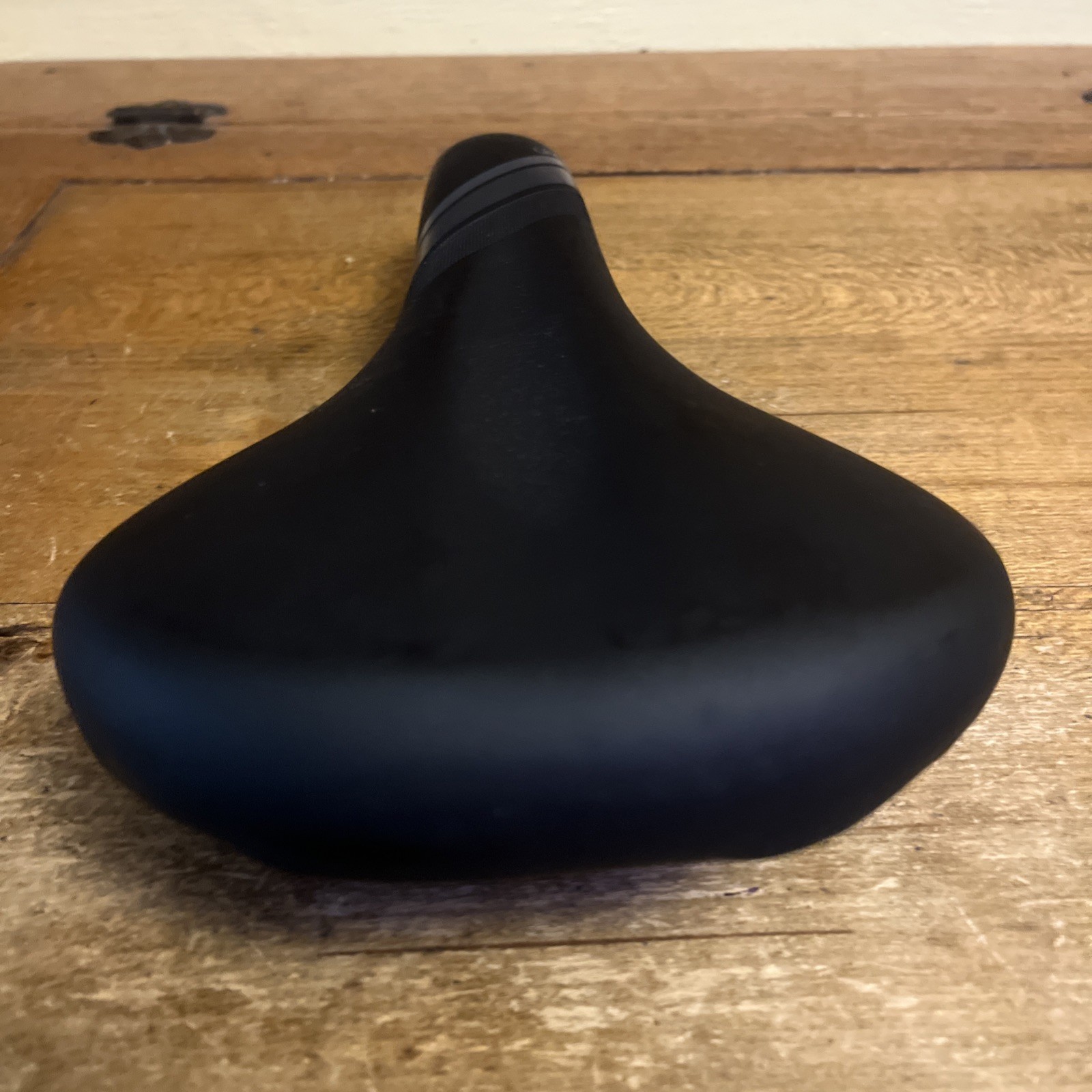 Vintage Liv Saddle 278 mm Long 162 mm Wide Hybrid Alight Comfort Saddle