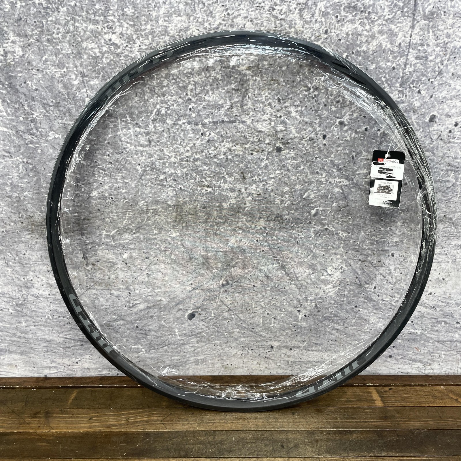 WTB KOM Tough I25 29 TCS Rim 32H Tubeless Disc MTB Black Alloy PV 29in