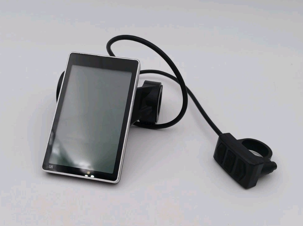 M5 LCD Display for E‑Bikes – Speed/Battery/Time Monitor – Waterproof Connector