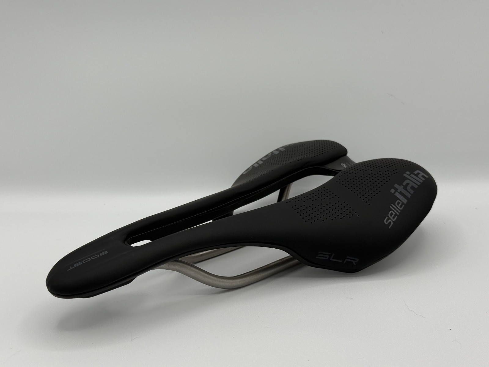 Selle Italia SLR Boost TI 316 SuperFlow Saddle (145x248mm) – L3 – 160g