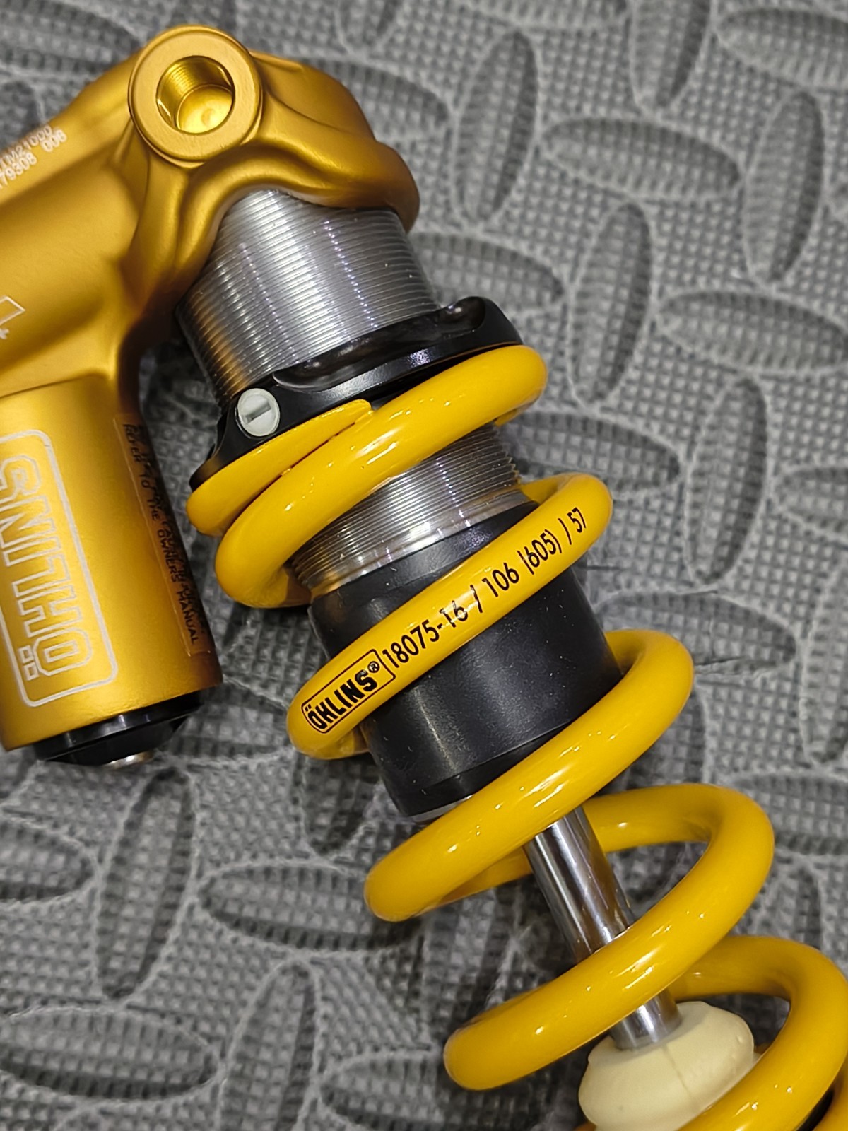 Ohlins TTX Coil Rear Shock 185x55mm Trunnion 605lbs Coil Spring