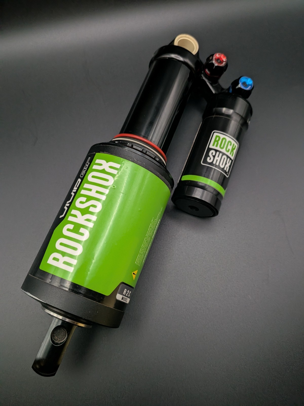RockShox Vivid Air R2C Rear Shock – 216x63mm (M/M Tune) – Tested!