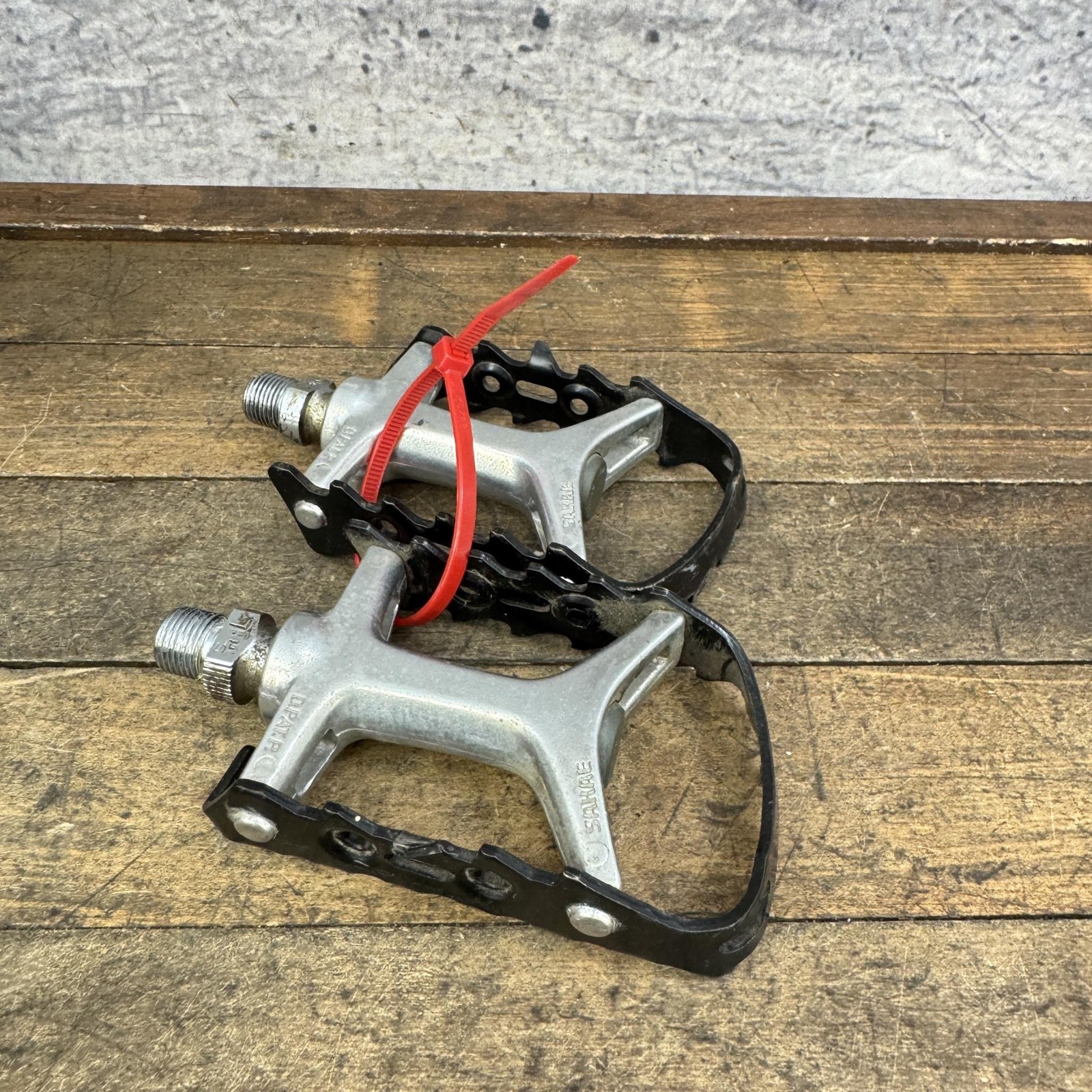 Vintage Sakae MTP-126 Pedals 9/16 Black Low Fat 90s MTB Pair 421g Japan