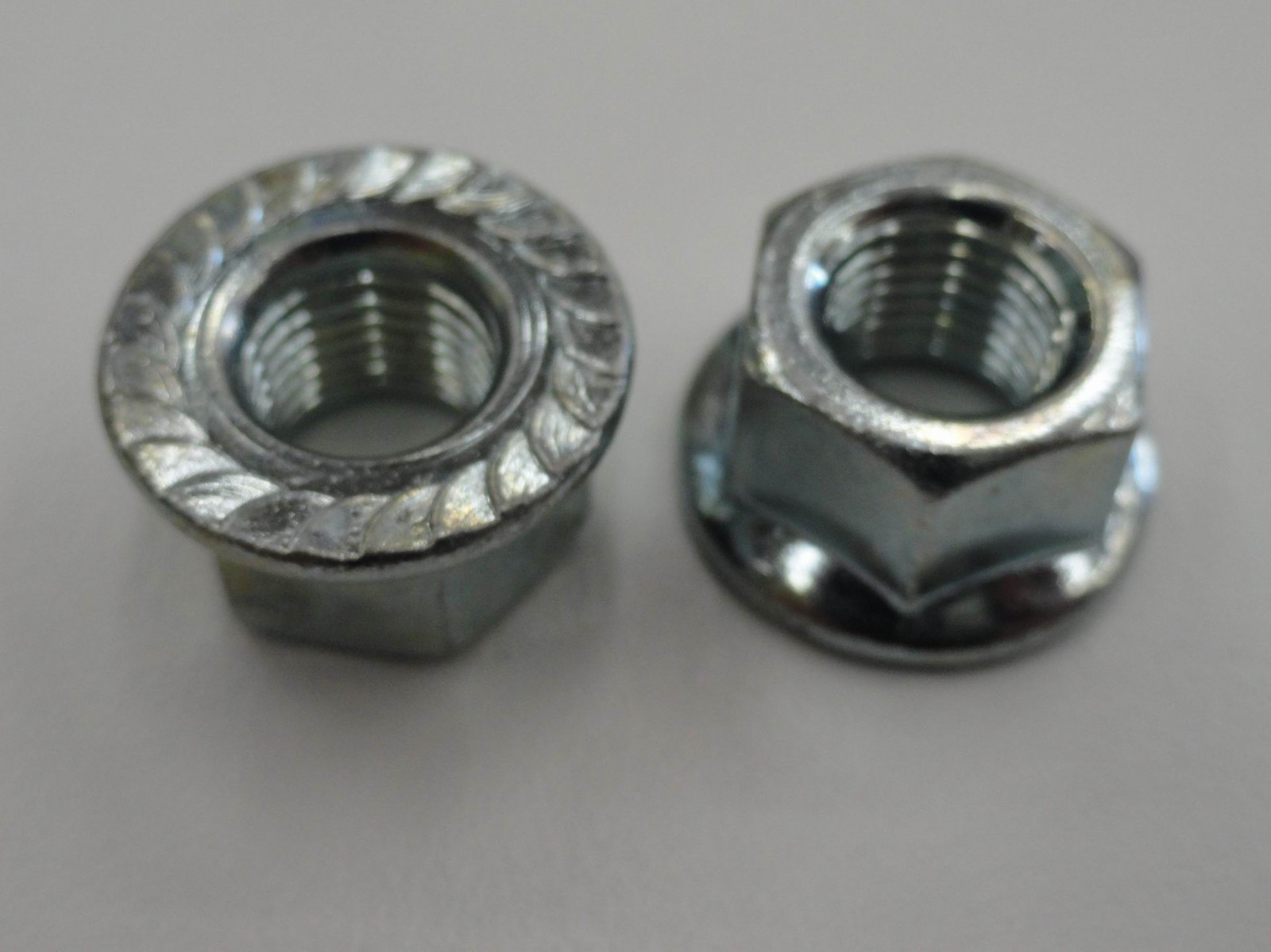 Lot of 20 New Flanged Coaster Brake Axle Nuts 3/8″ x 24T Bicycle