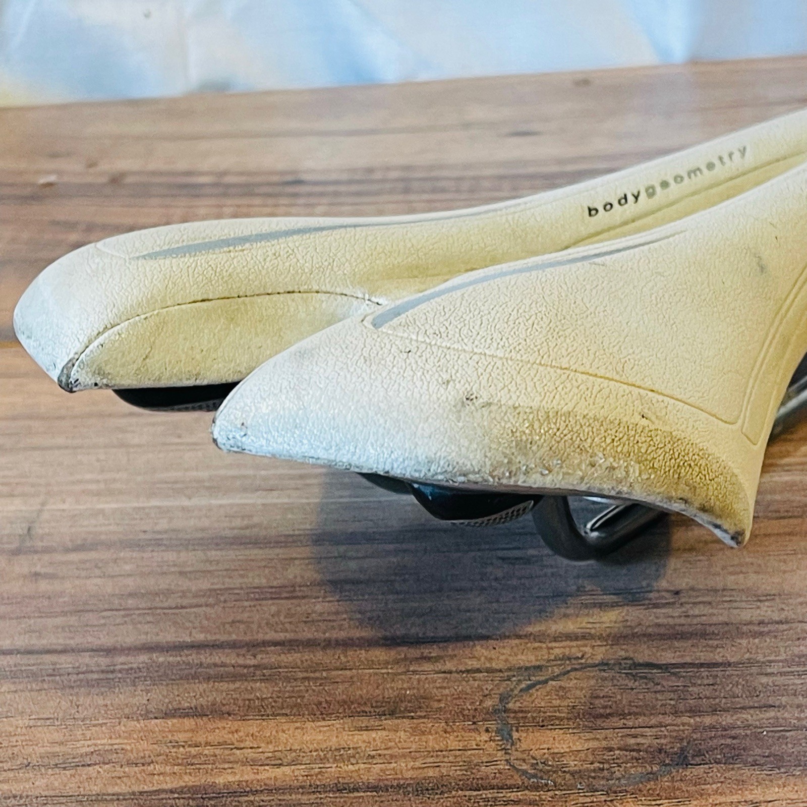Specialized Avatar Body Geometry 130 Saddle Hollow Titanium White Synthetic