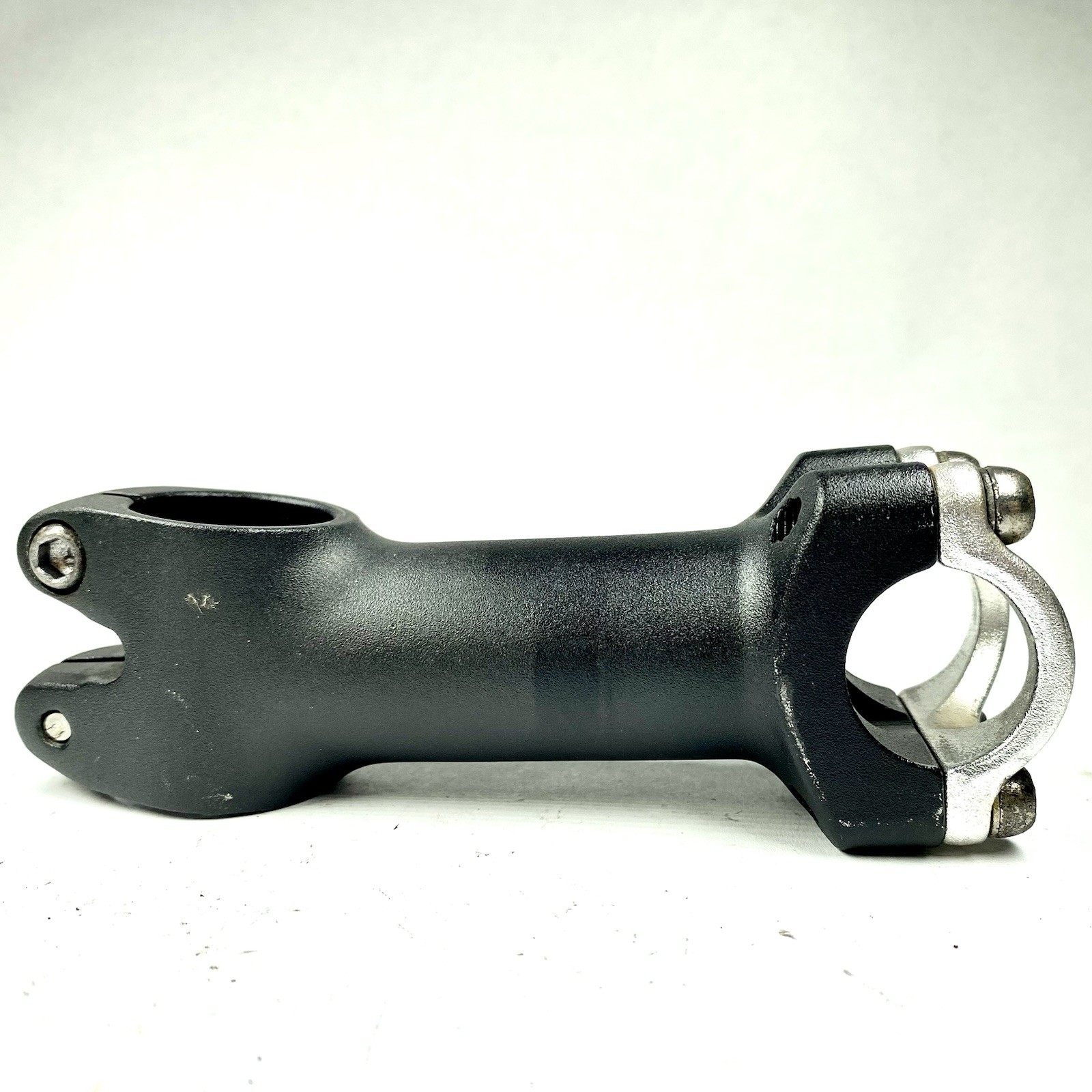 105mm Threadless Stem 1 1/8 26.0 Clamp Black Alloy Road Bike Stem Gravel 181g