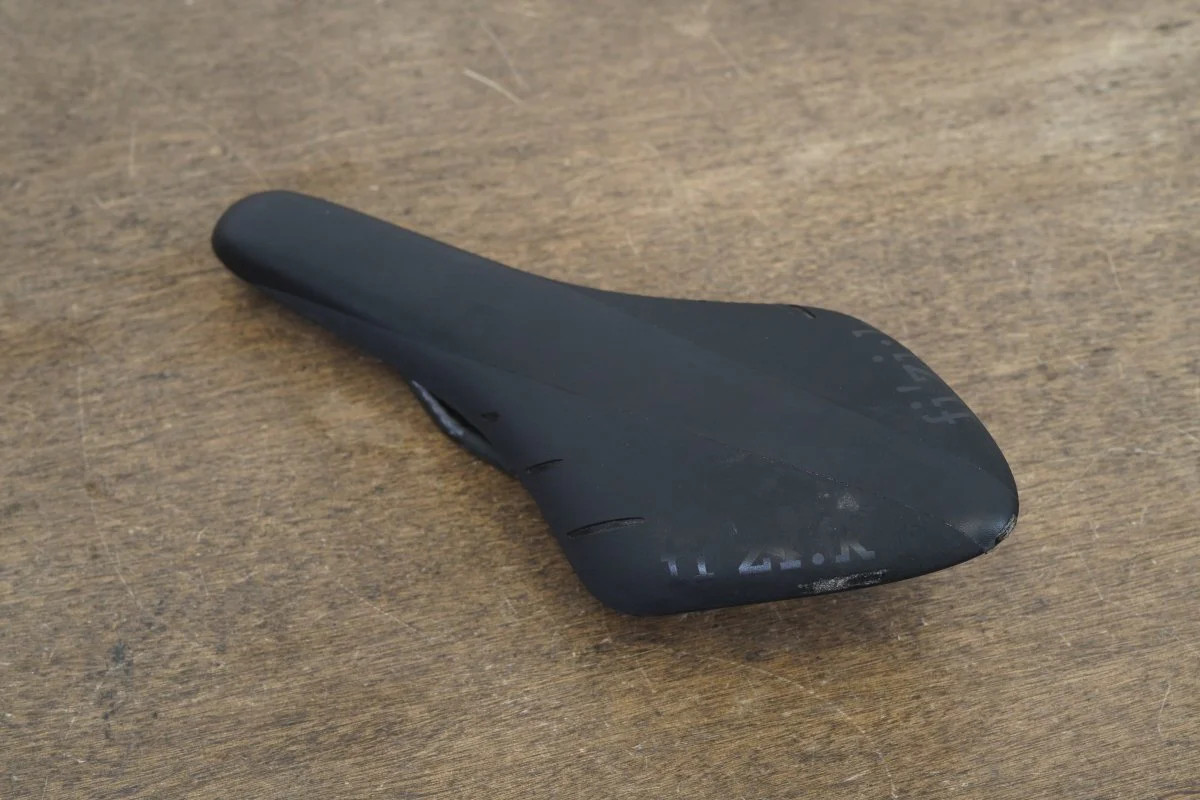 132mm (Regular) Fizik Arione R1 Carbon Rail Road Saddle 164g