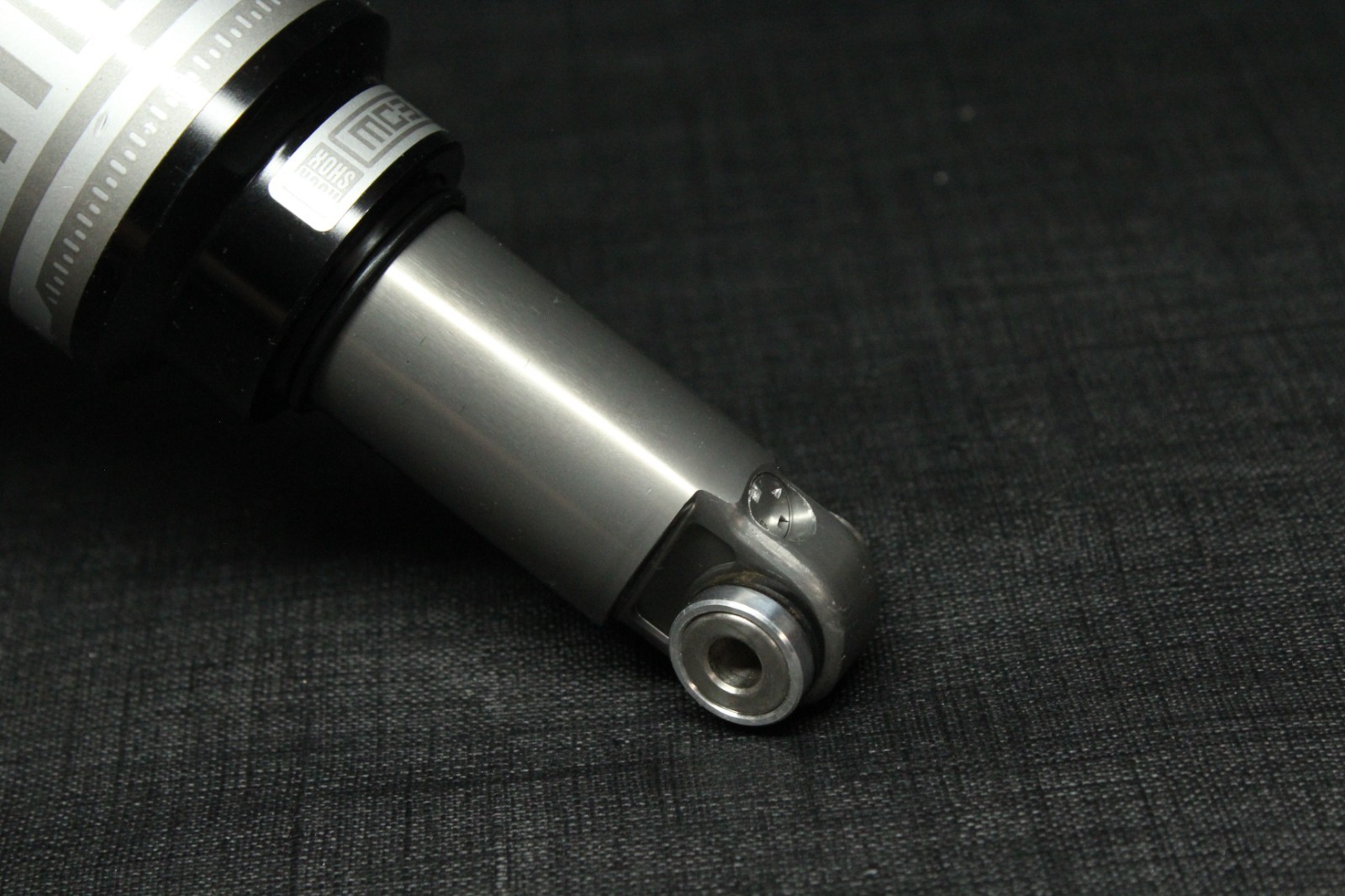 Rock Shox MC 3.1, 63mm x 1.5″ Rear Shock Motion Control SRAM ,Mountain MTB