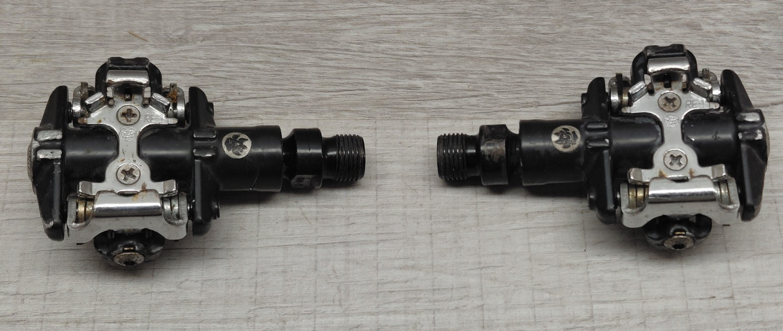 Bontrager RE-1 Clipless Pedals Black/Silver Dual Sided Mountain Bike, Bicycle