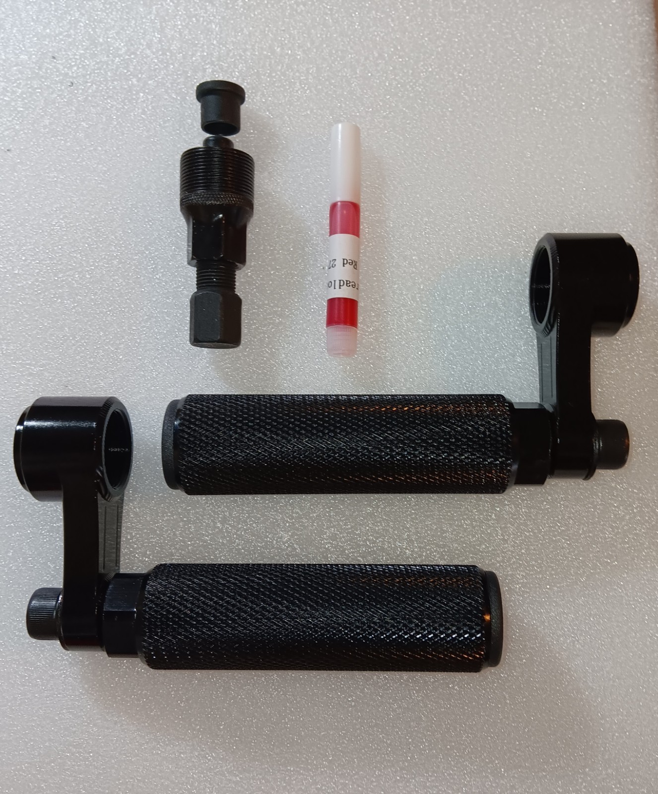 Footpegs Set with Installation Tool and Thread Locker
