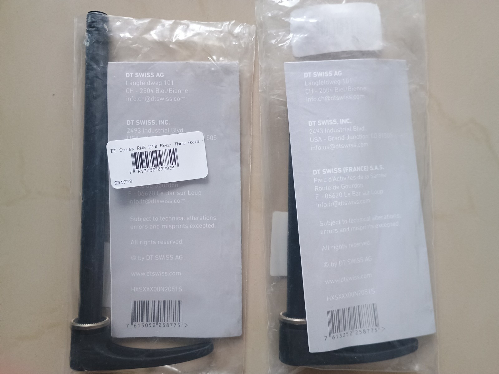 Thru axles – lot of 4 (two pairs) – MOST pinarello & DT Swiss – brand new !