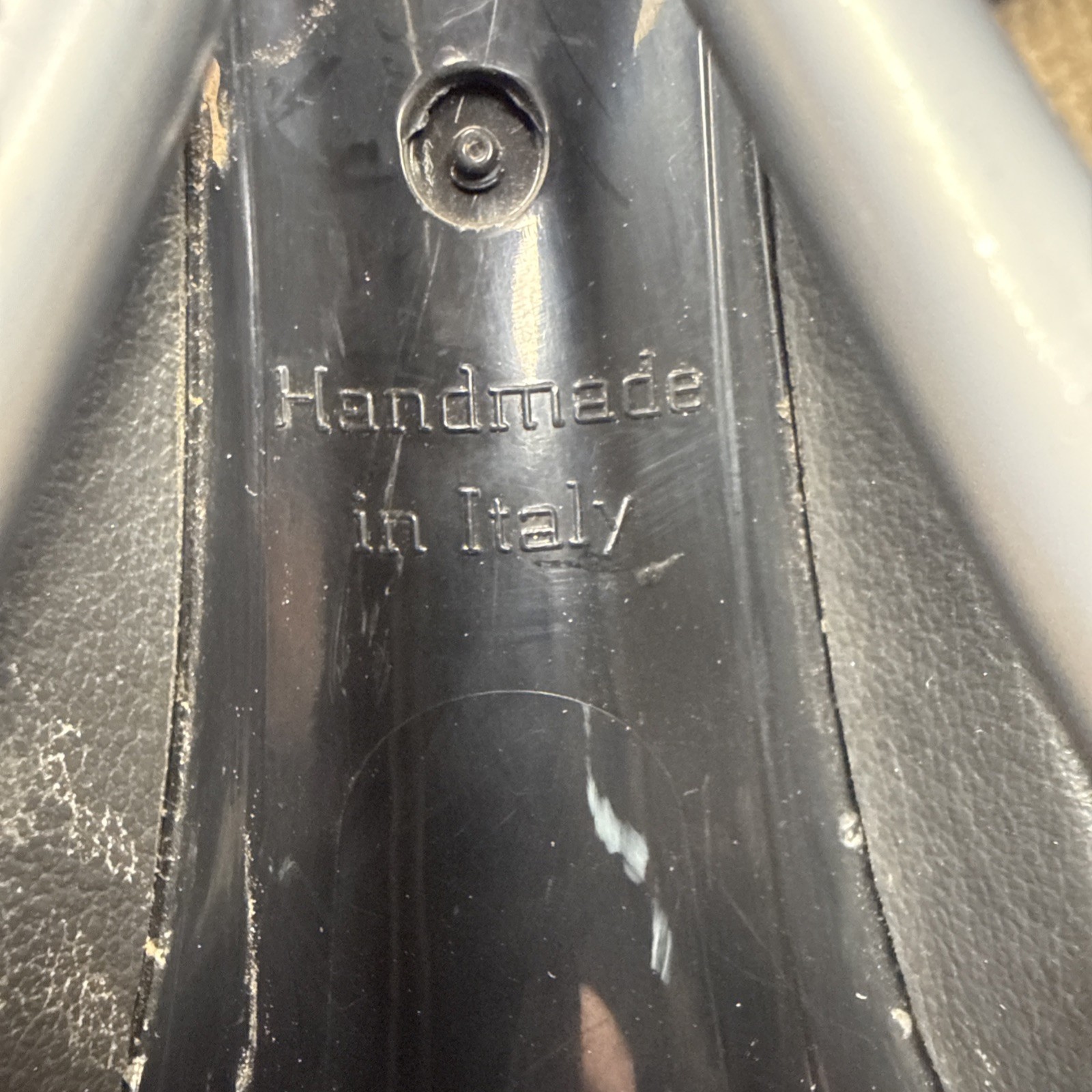 Aliante Sport Saddle FI’ZI:K MADE IN ITALY LEATHER 9.9OZ USED CONDITION
