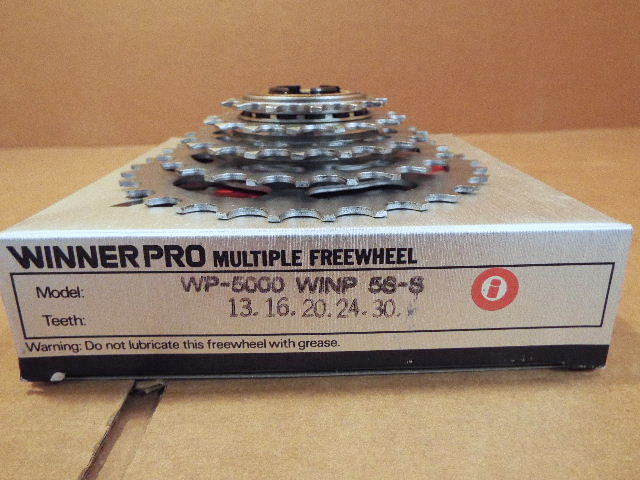 New-Old-Stock Suntour Winner Pro 5-Speed Freewheel (13×30) w/Silver Finish