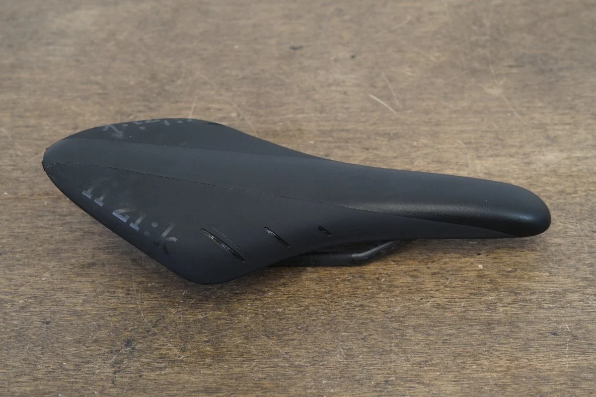 132mm (Regular) Fizik Arione R1 Carbon Rail Road Saddle 164g