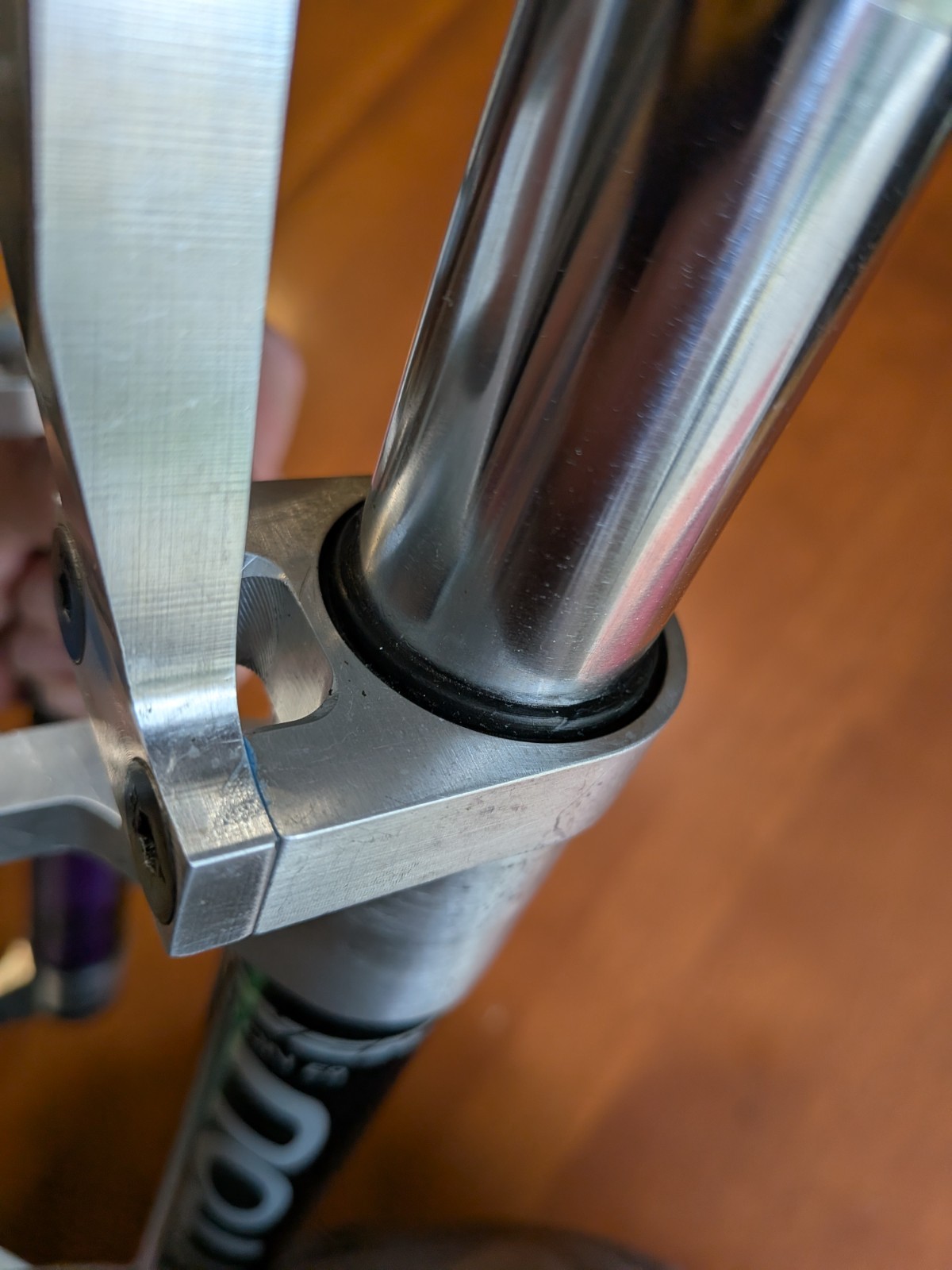 Answer Manitou 2 Suspension Fork 1993 – 1 1/4″ Steerer PLUS Tool – Rebuilt