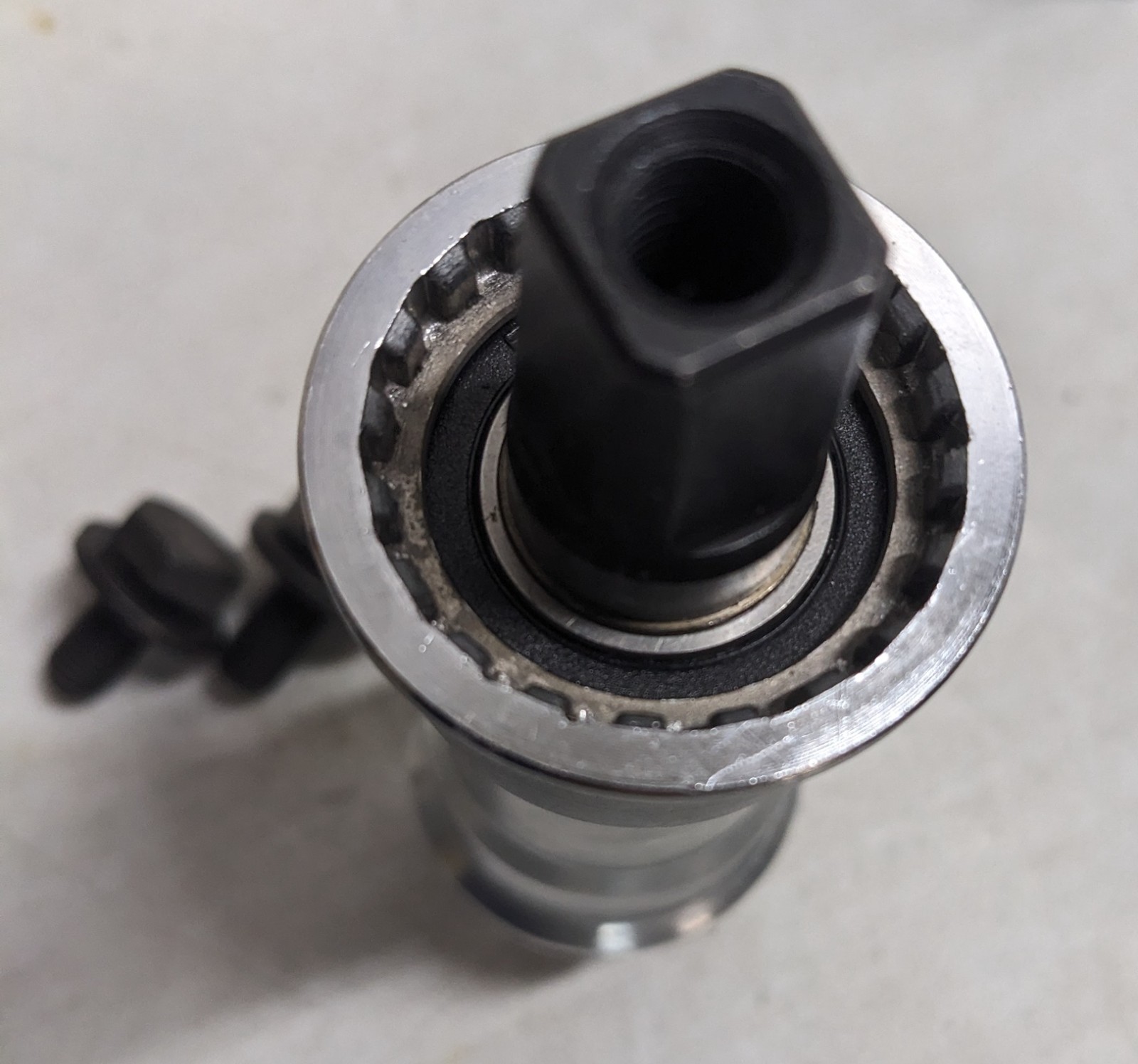 SUNLITE Threadless Repair Bottom Bracket – 68 x 119mm, Square Taper