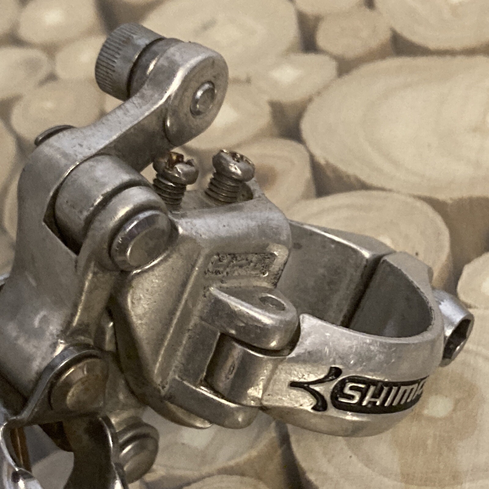 1980’s front derailleur Shimano 600 Arabesque FD-6200 VIA Japan 28.6 mm bottom