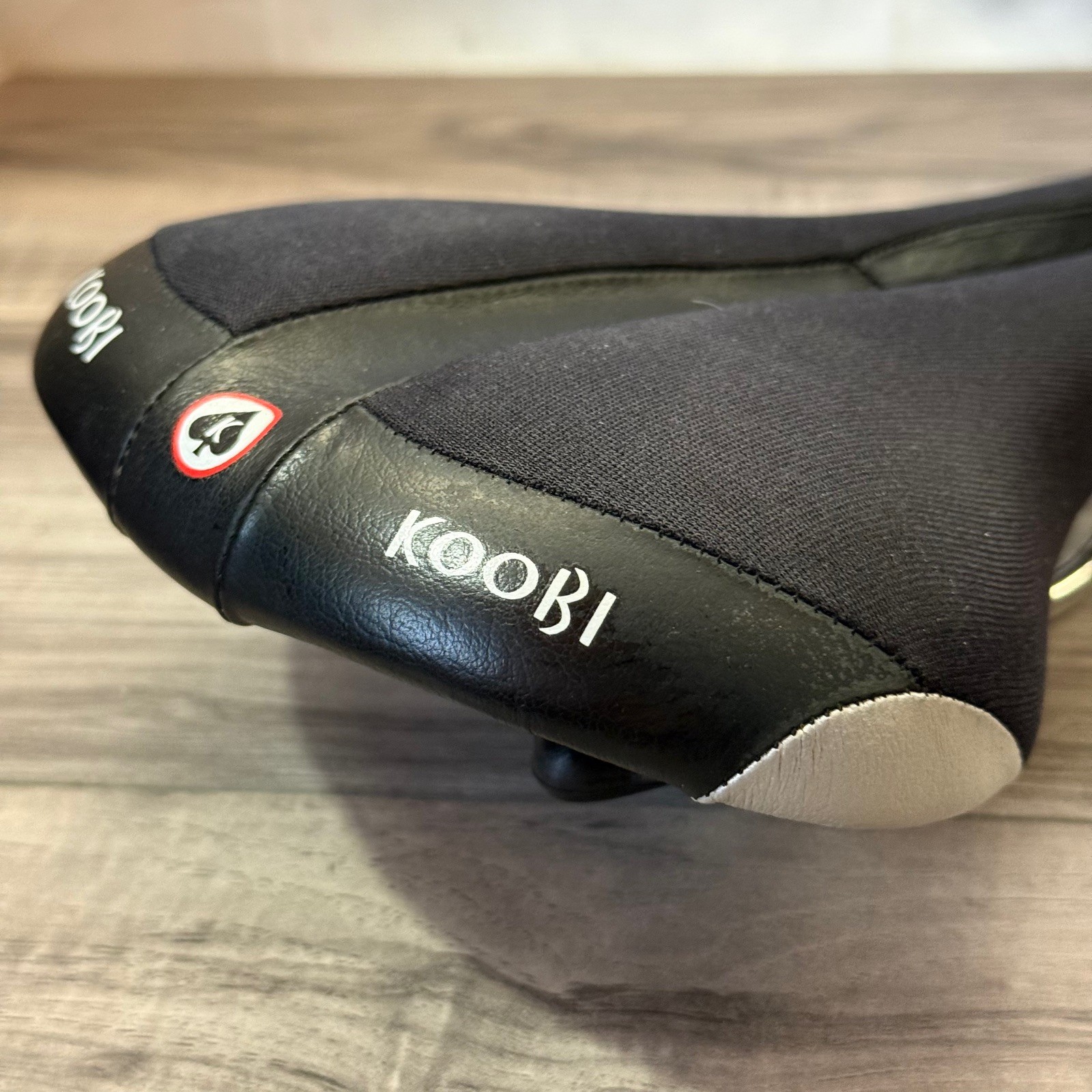 Koobi Tri Stratus Gel Saddle 155 Manganese Rails