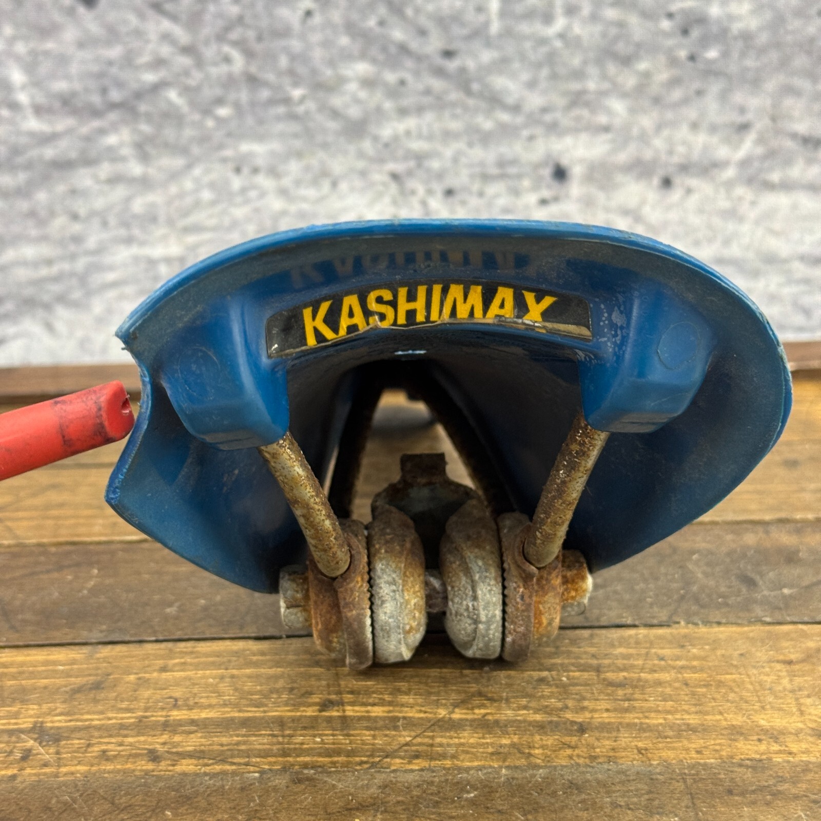 Kashimax Aero BMX Seat NJS Stamp Track Keirin Old School BMX 80s Japan CRACK