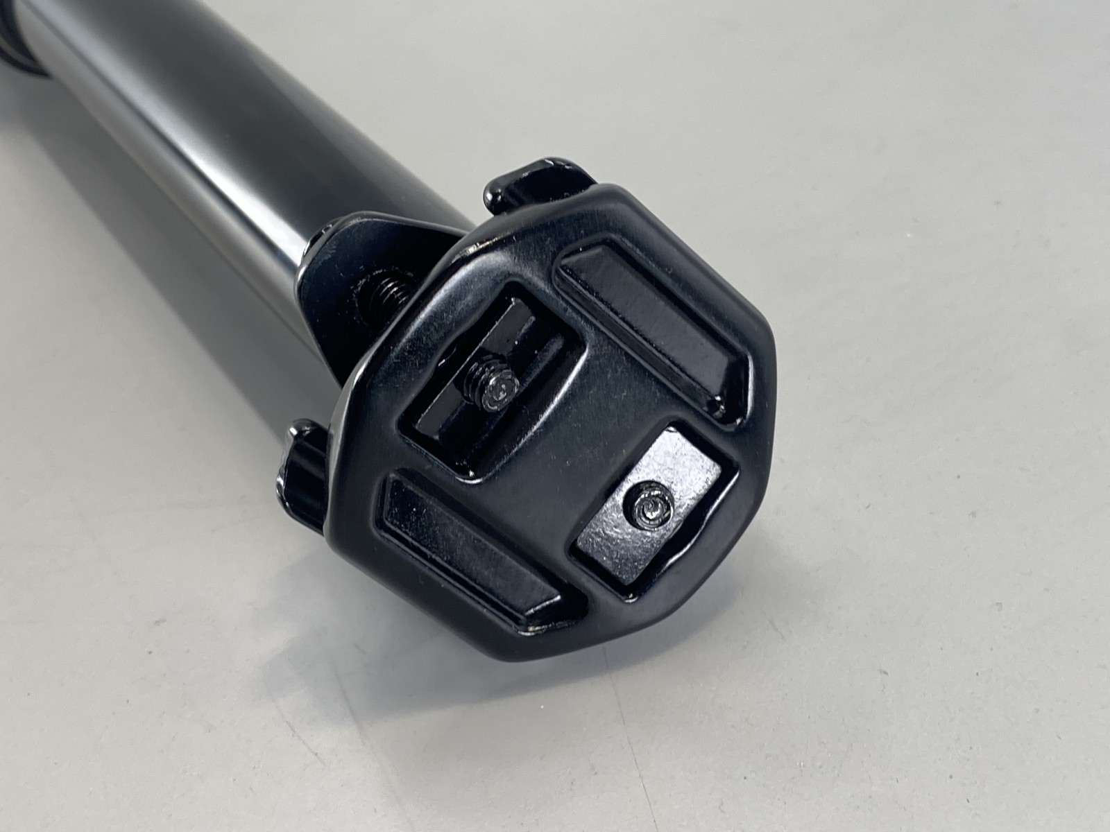 Bontrager Line 34.9 Dropper Seatpost 150mm Travel Length 410mm- Black