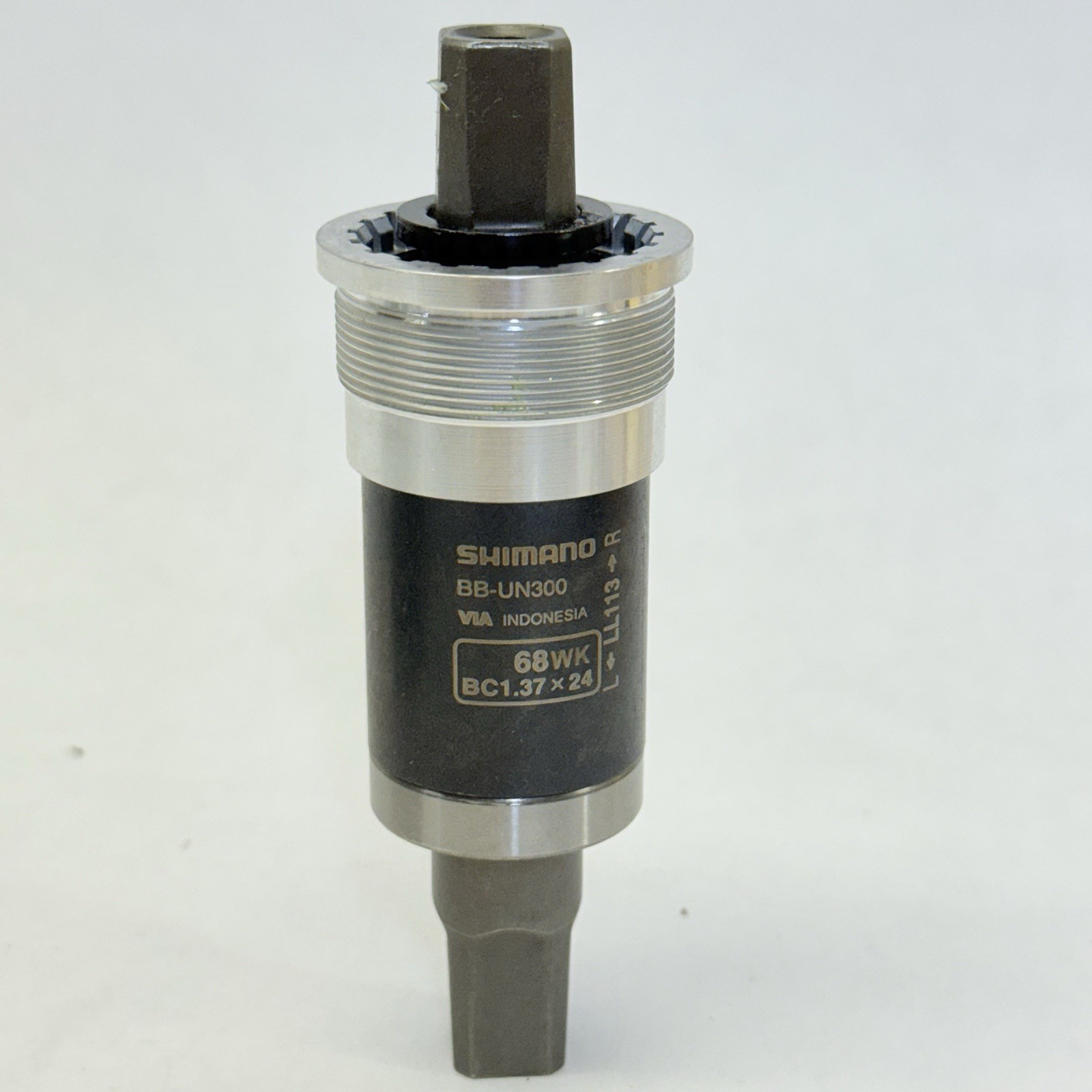 ( LOT OF 3) SHIMANO BB-UN300 BOTTOM BRACKET