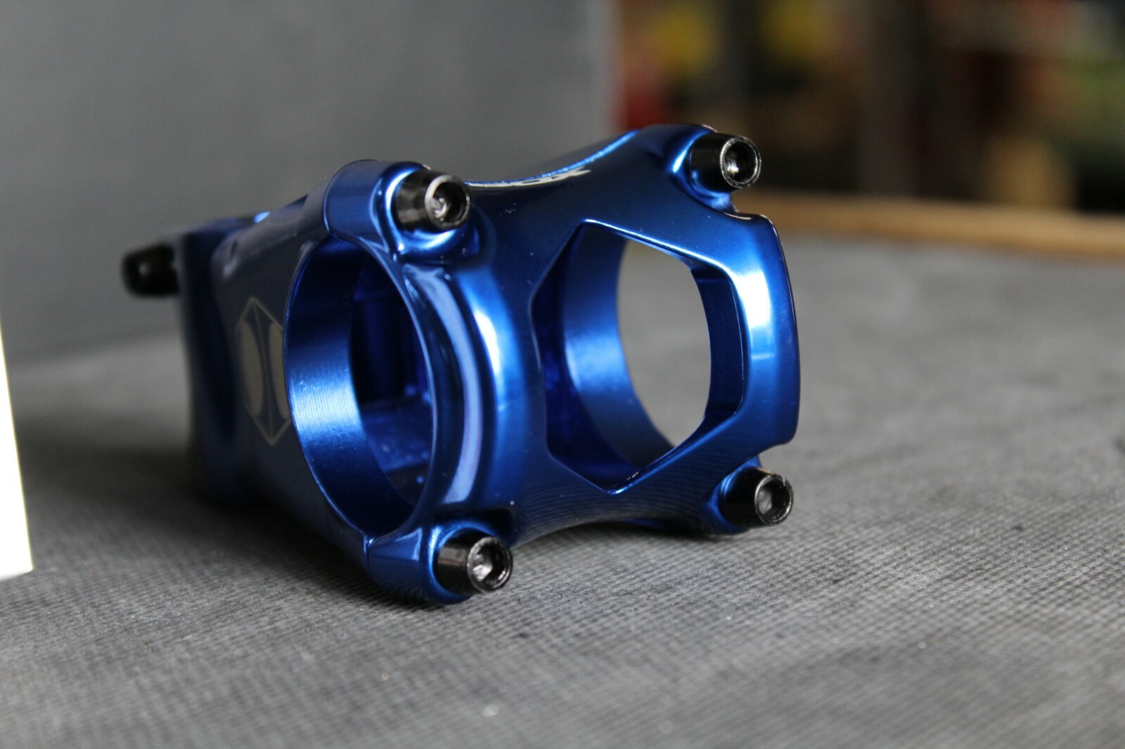 Box Cusp Stem – Blue – 35mm Bar Clamp – 55mm Length – New