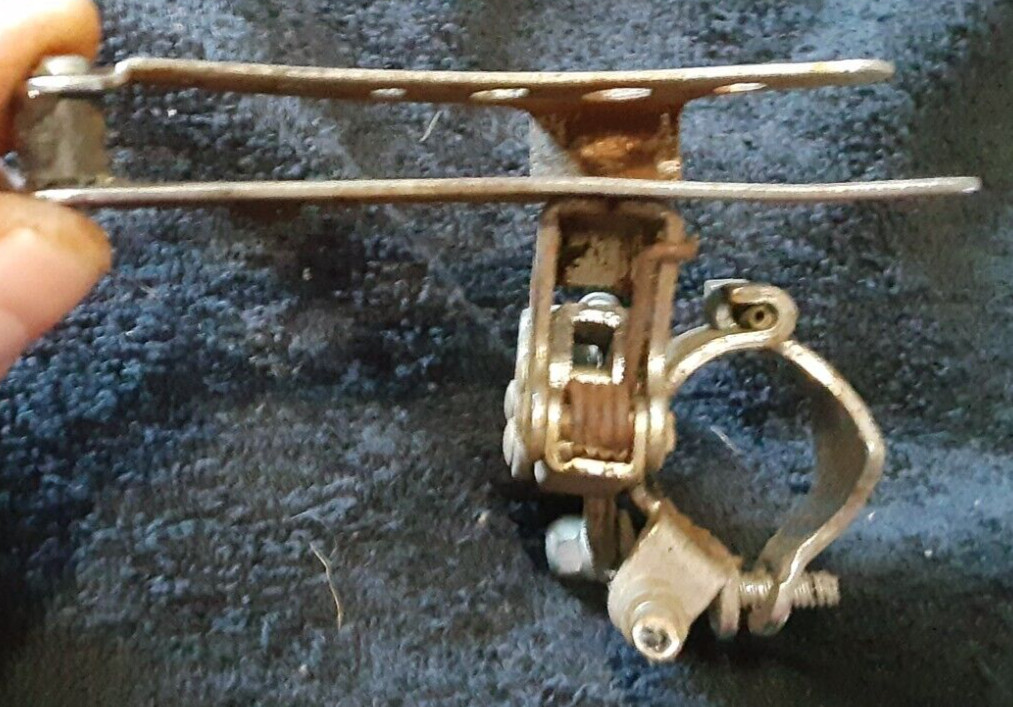 Vintage Shimano Thunderbird Front Derailleur, ~1″ clamp