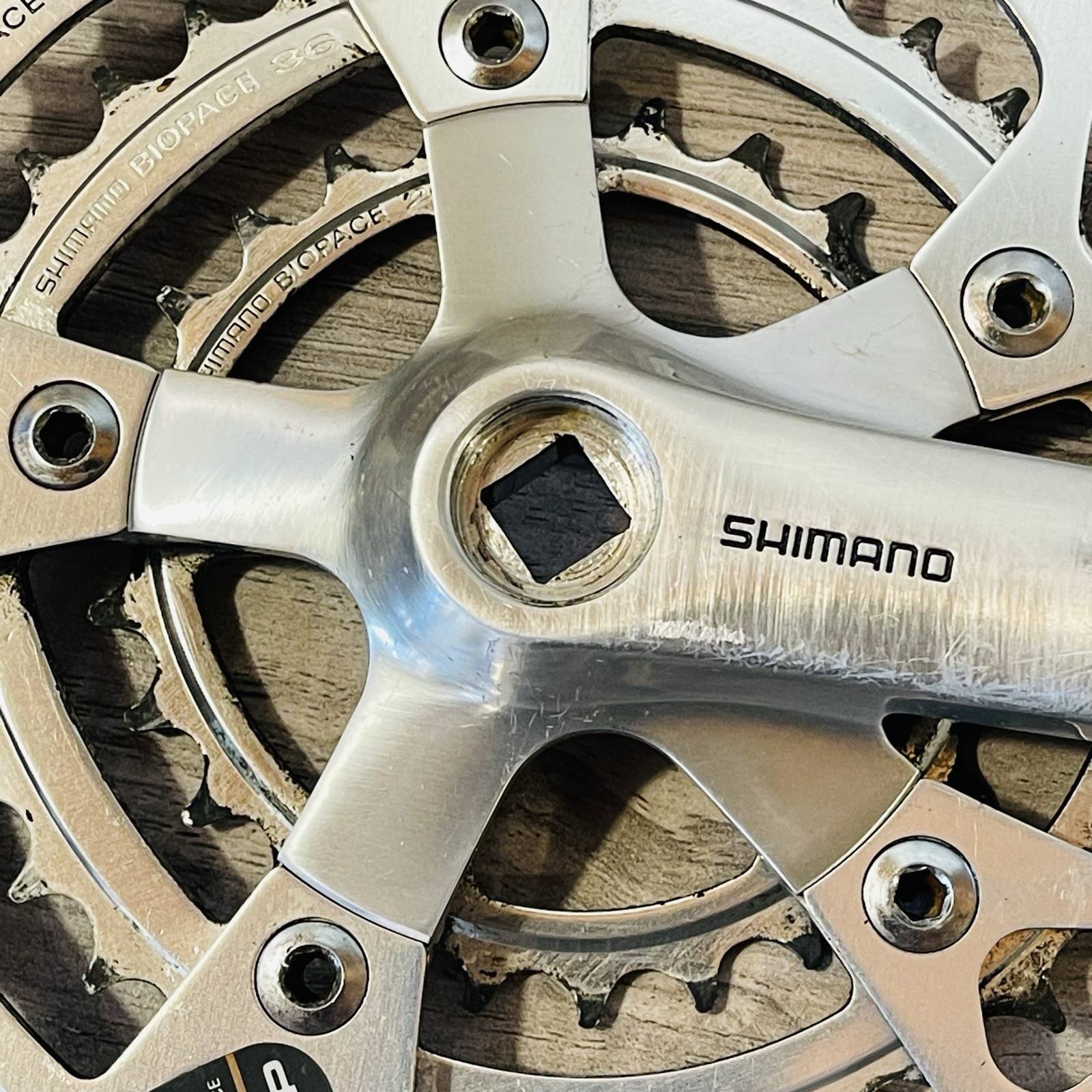 Shimano Deore XT FC-M730 175 Biopace Square Taper Crankset  26 / 36 / 46