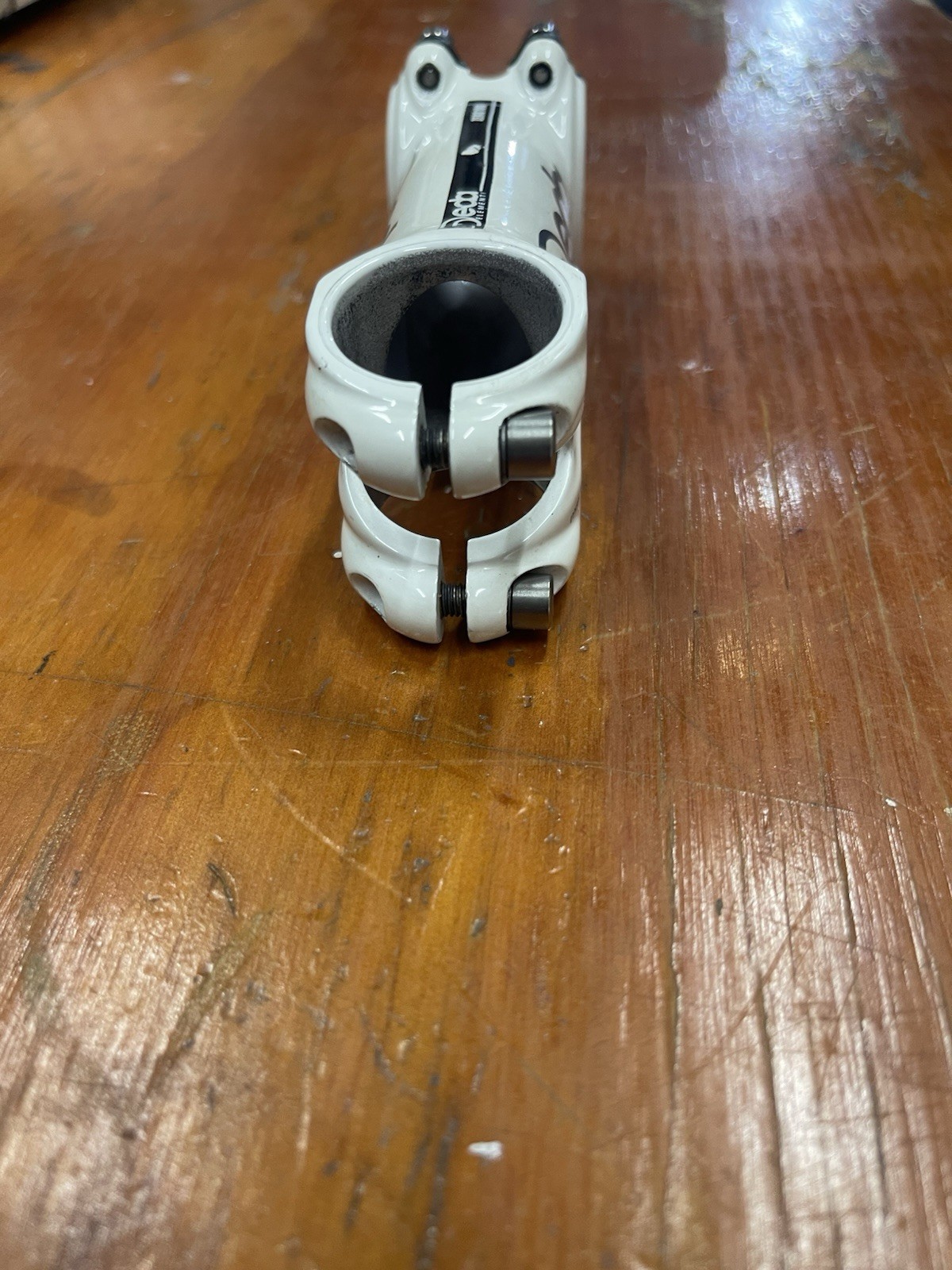 Deda Elementi Zero 100 Servizio Corse Stem 82° x 90 mm White 31.8 Titanium Bolts