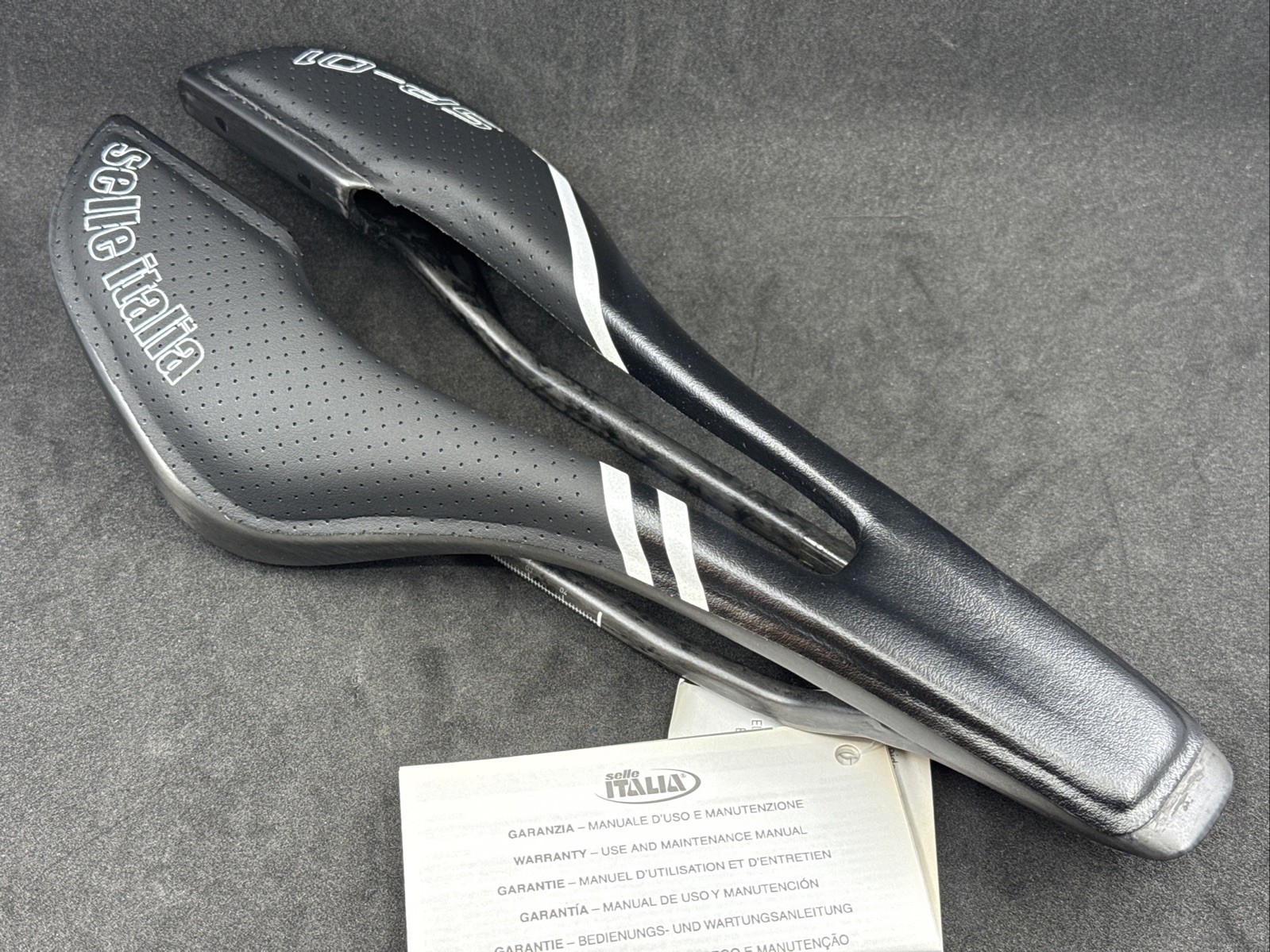 148 Grams! Selle Italia SP-01 TEKNO SuperFlow Carbon Fiber S3 285mm x 130mm