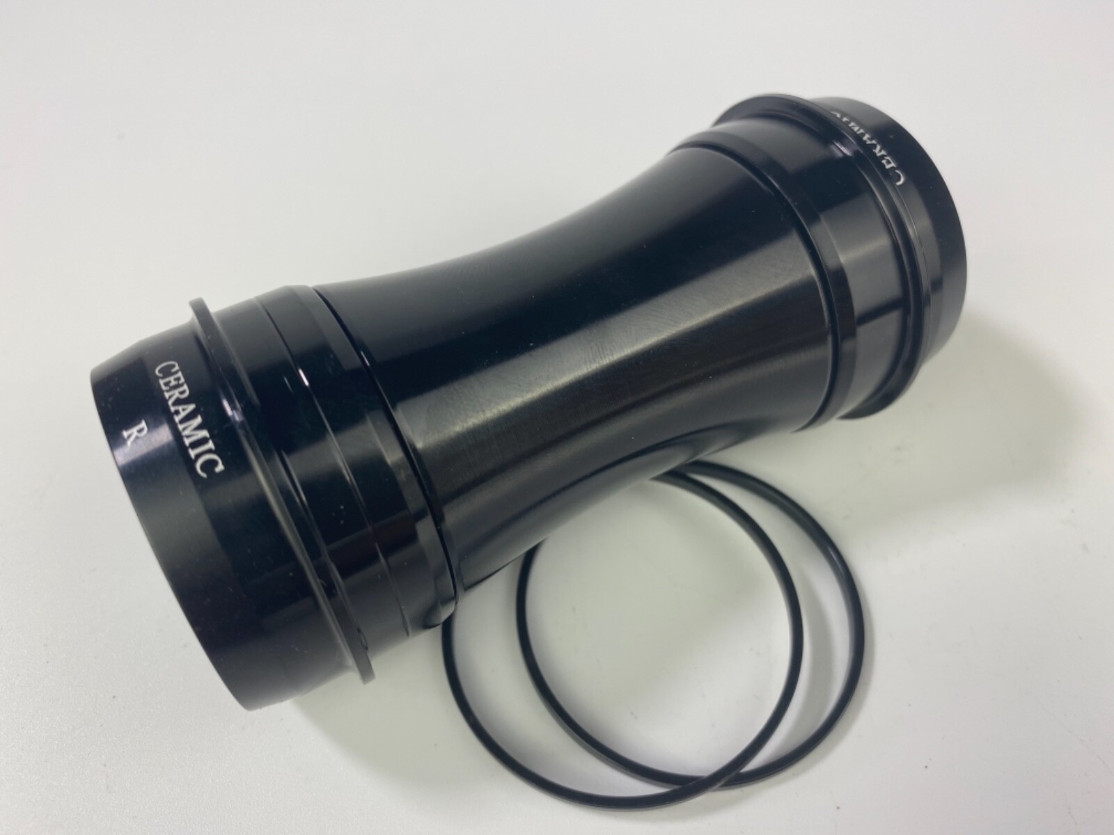 BOTTOM BRACKET PRESS FIT CERAMIC BEARINGS 68mm OR 73mm 24MM SPINDLE MTB ROAD NEW