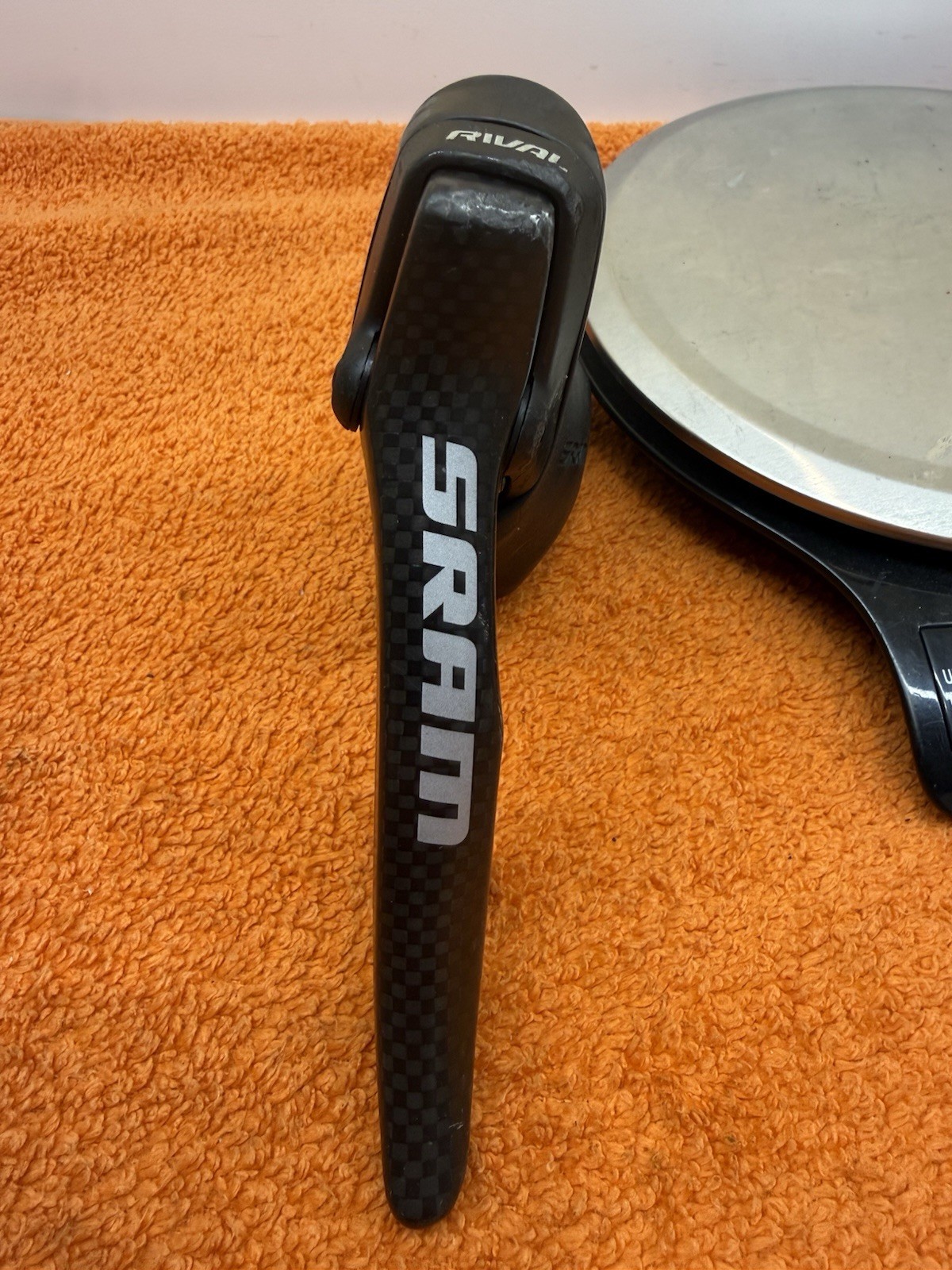 SRAM Rival 10-Speed DoubleTap Left Shift/Brake Lever, Carbon Fiber Lever Blade