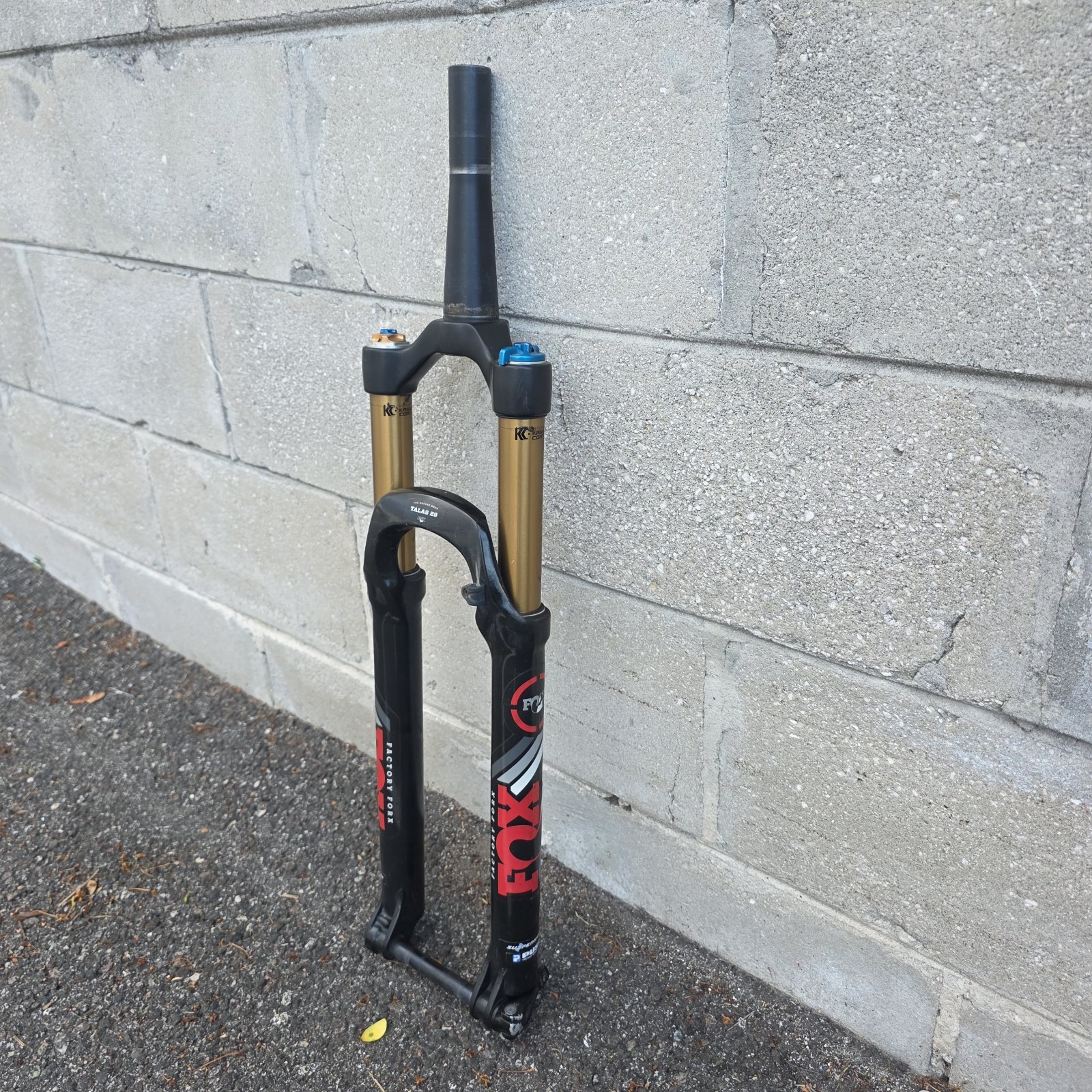 Fox Factory TALAS Fork 29 Non-Boost Needs Service
