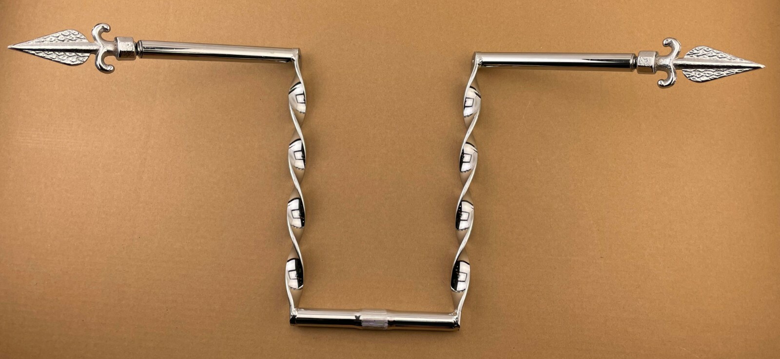 NEW! VINTAGE 15″ RISE FLAT TWISTED HANDLEBAR 25.4MM W/ END ARROW IN CHROME.