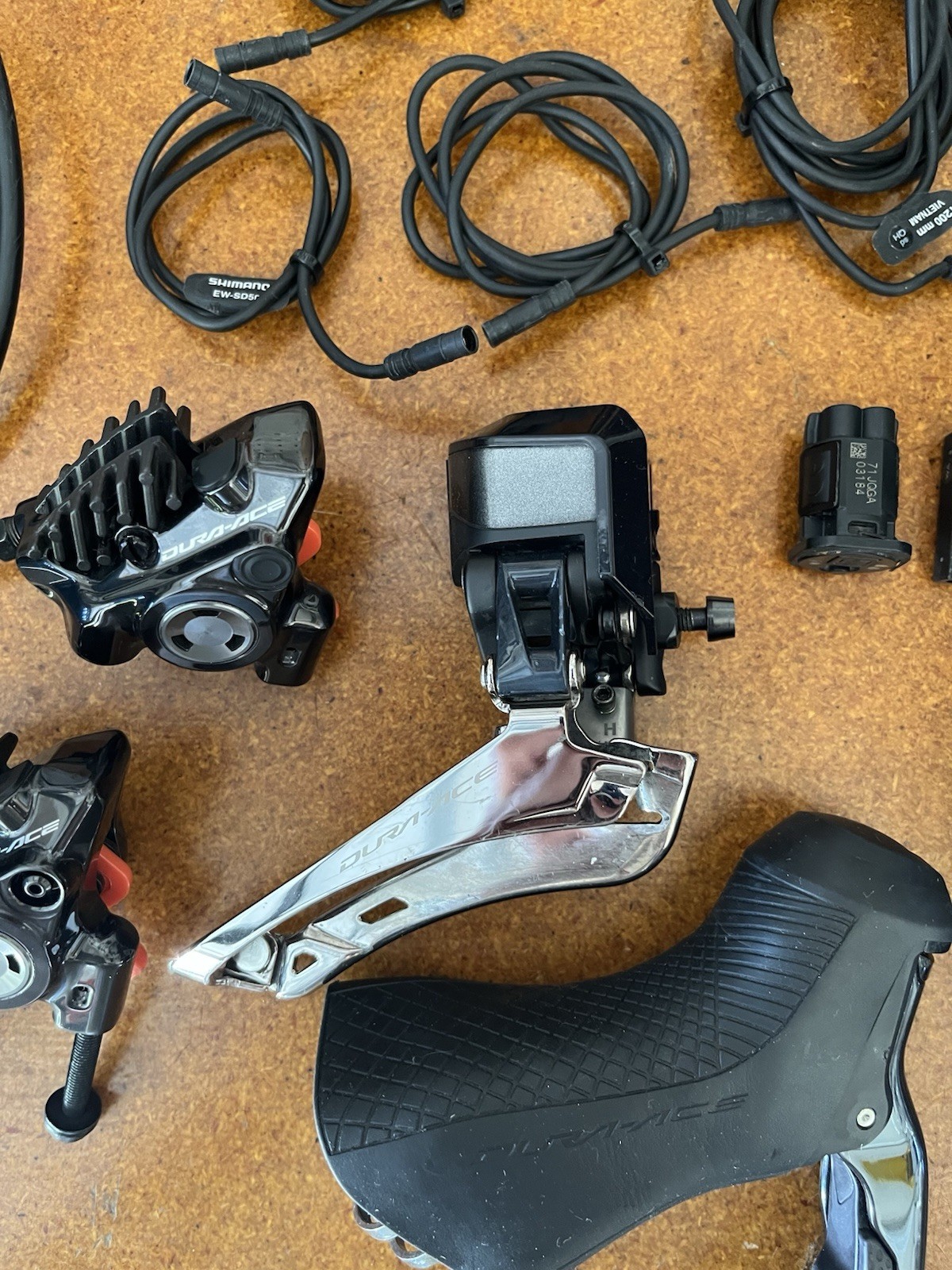 Shimano Dura-Ace R9170 Di2 Hydraulic Disc Groupset 11-speed New RD +YBN Ti Chain