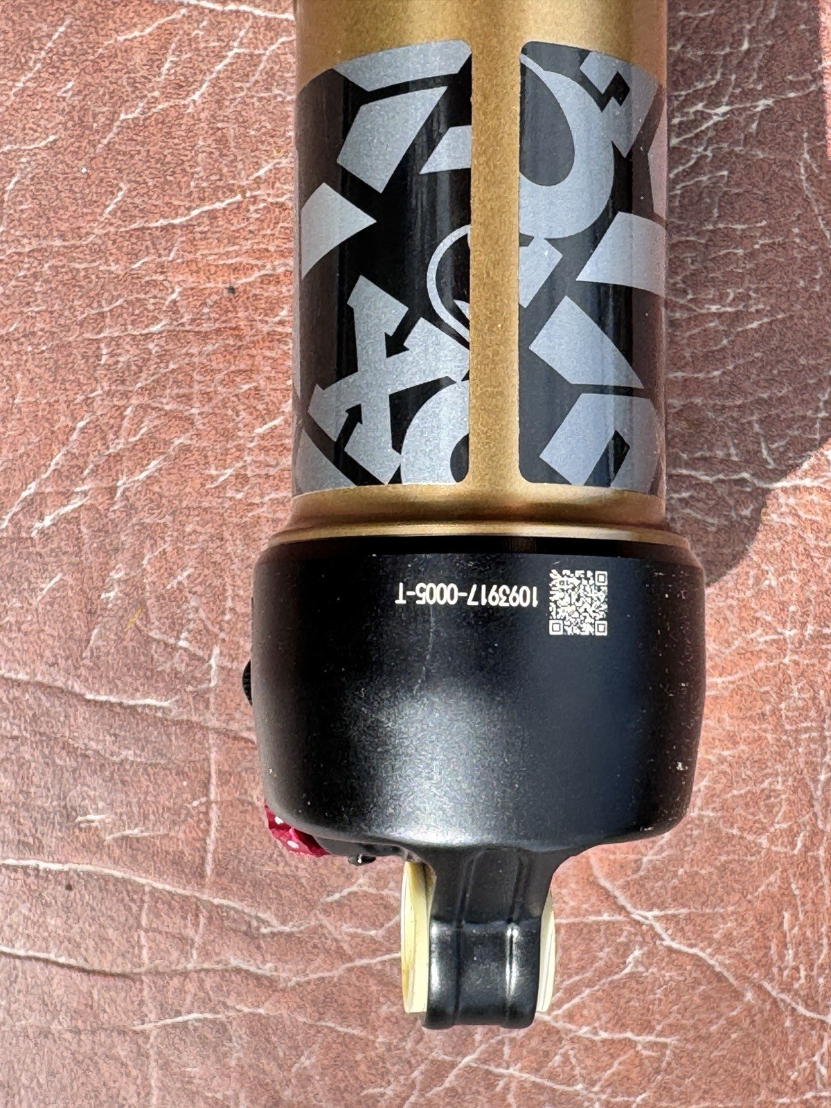 Fox Factory Float x 230/65