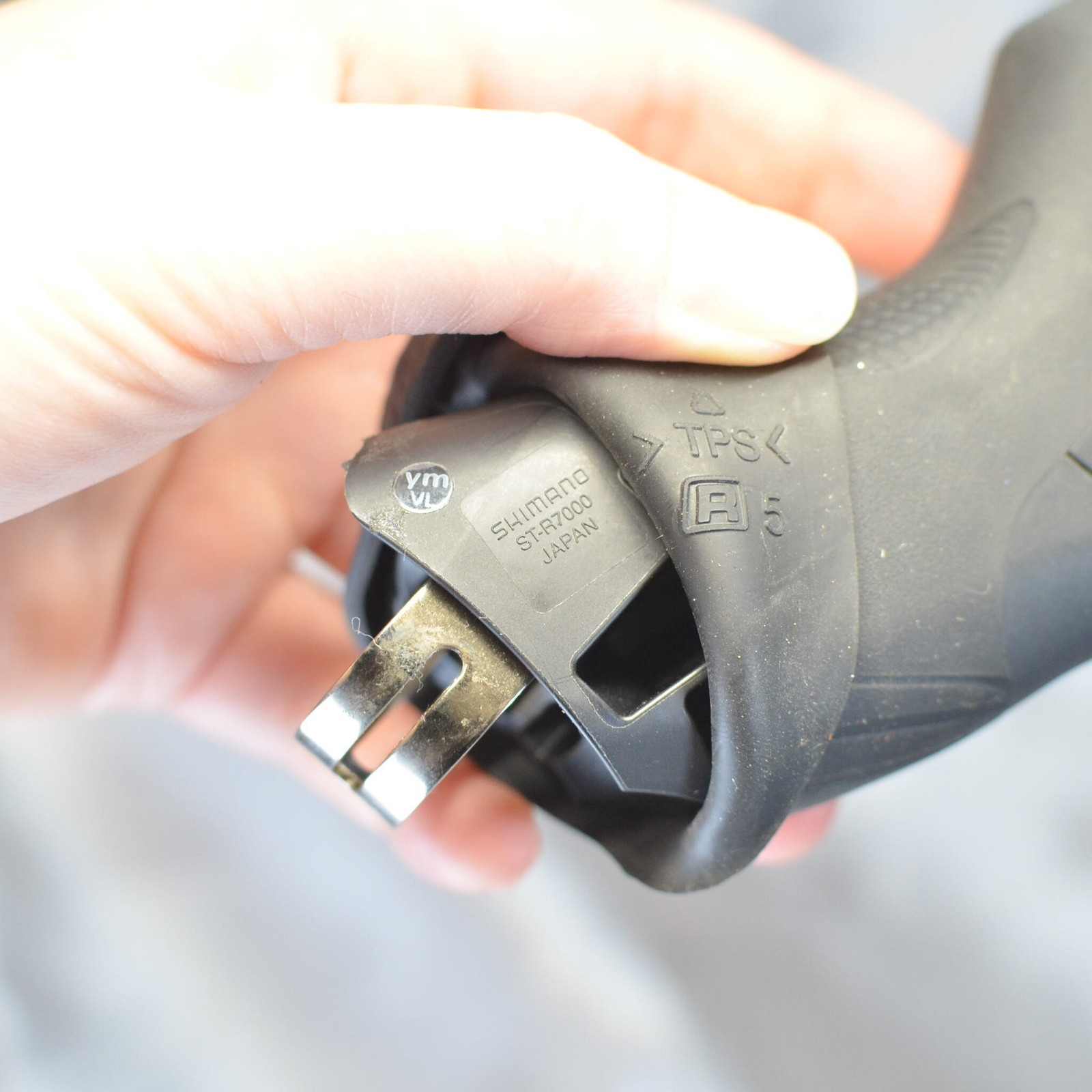 Shimano 105 R7000 ST-R7000 RIGHT/REAR 11 Speed STI Shifter Black, 8/10 VG+
