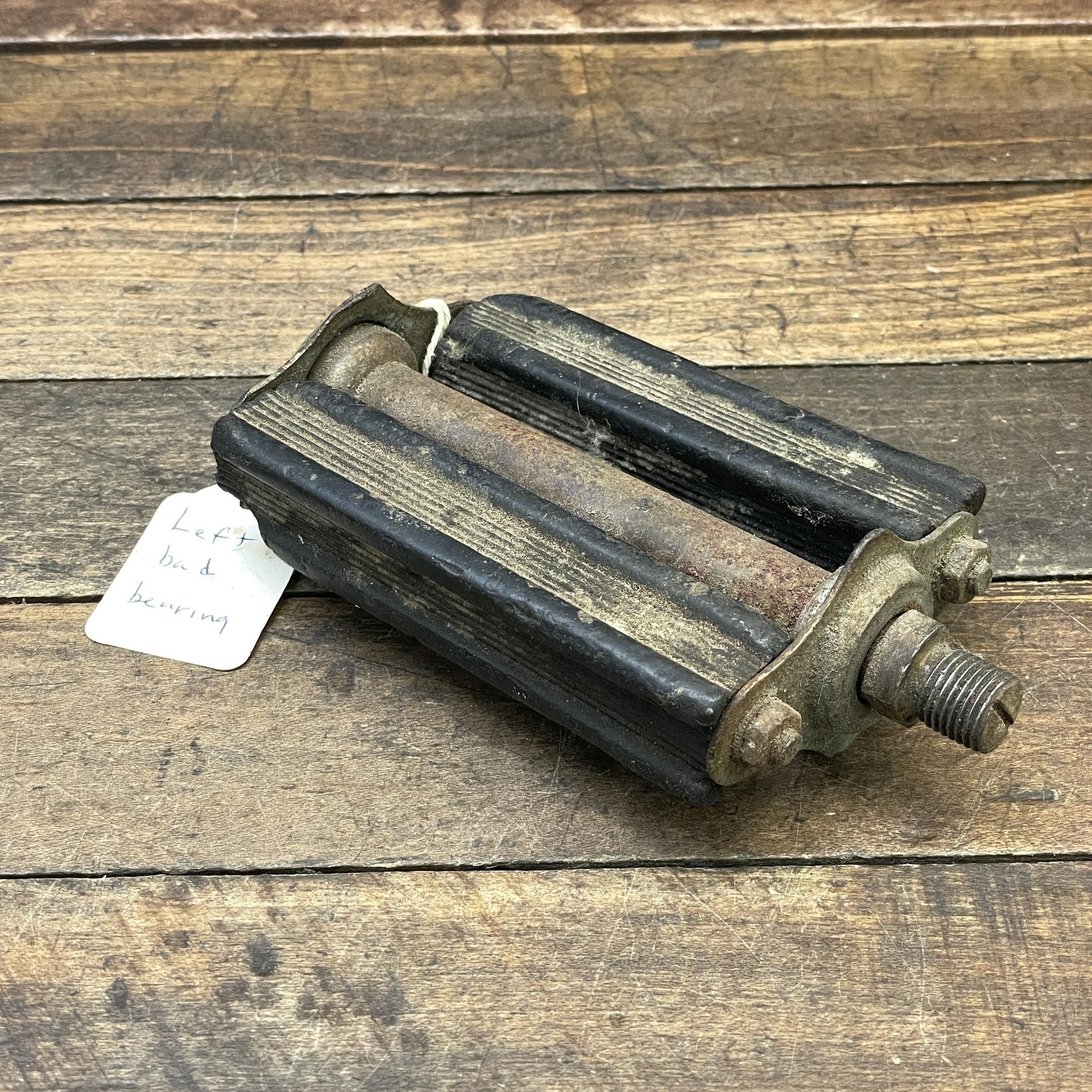 Vintage LEFT Torrington Pedal PARTS LEFT ONLY 1/2 In Block Body Balloon Tire