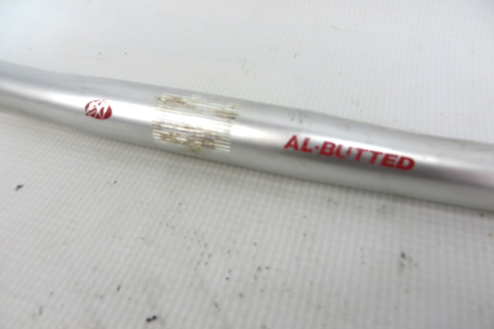 PREMETEC MTB HANDLEBAR Aluminum 560mm 25.4mm 180g Silver 5° Sweep