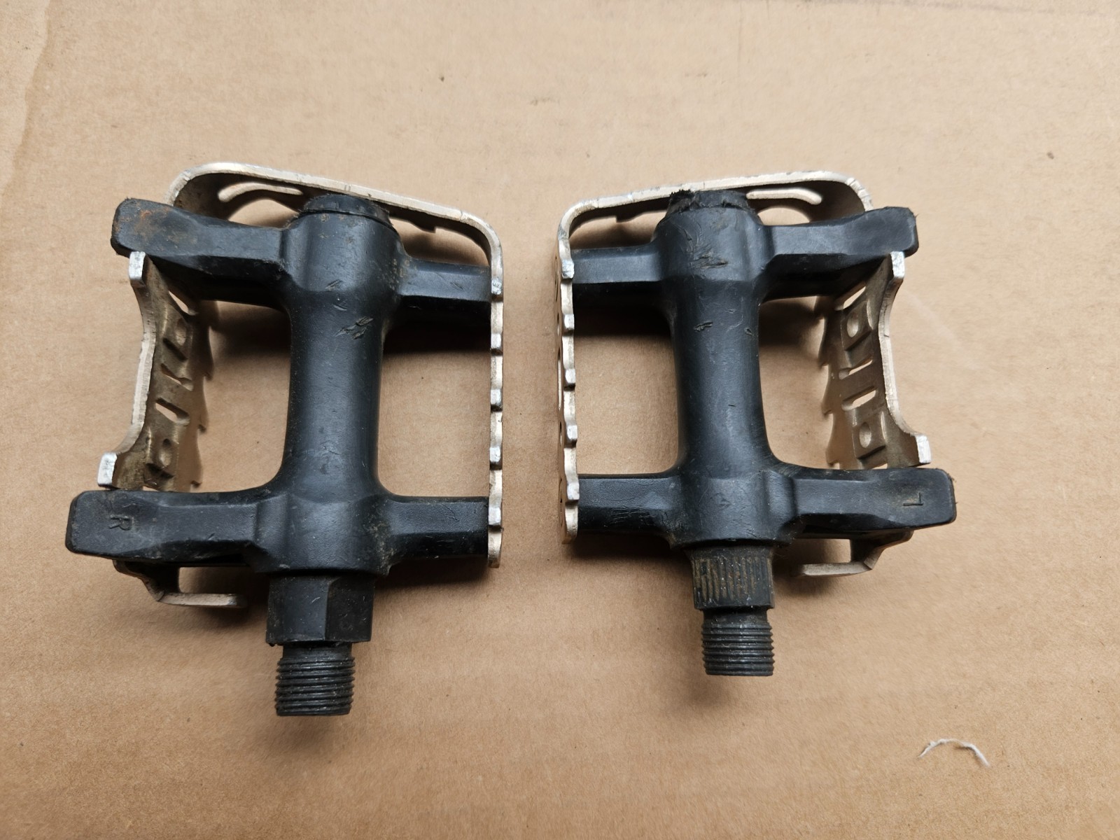 Vintage 90s Tioga Surefoot 31 Mountain Bike Platform Pedals 9/16″