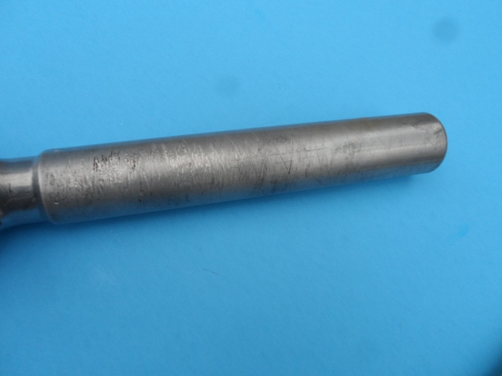 vintage G.P. seatpost, 27.2mm diameter, 200mm length