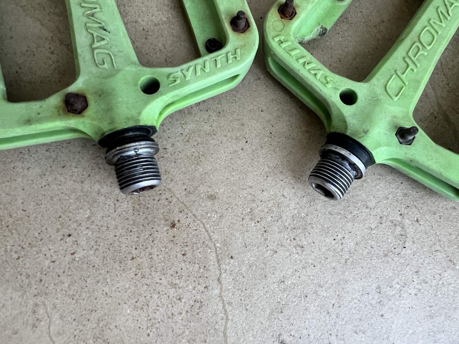 Chromag Synth Platform Bike Pedal Set Nylon Body Green Mountain Bike