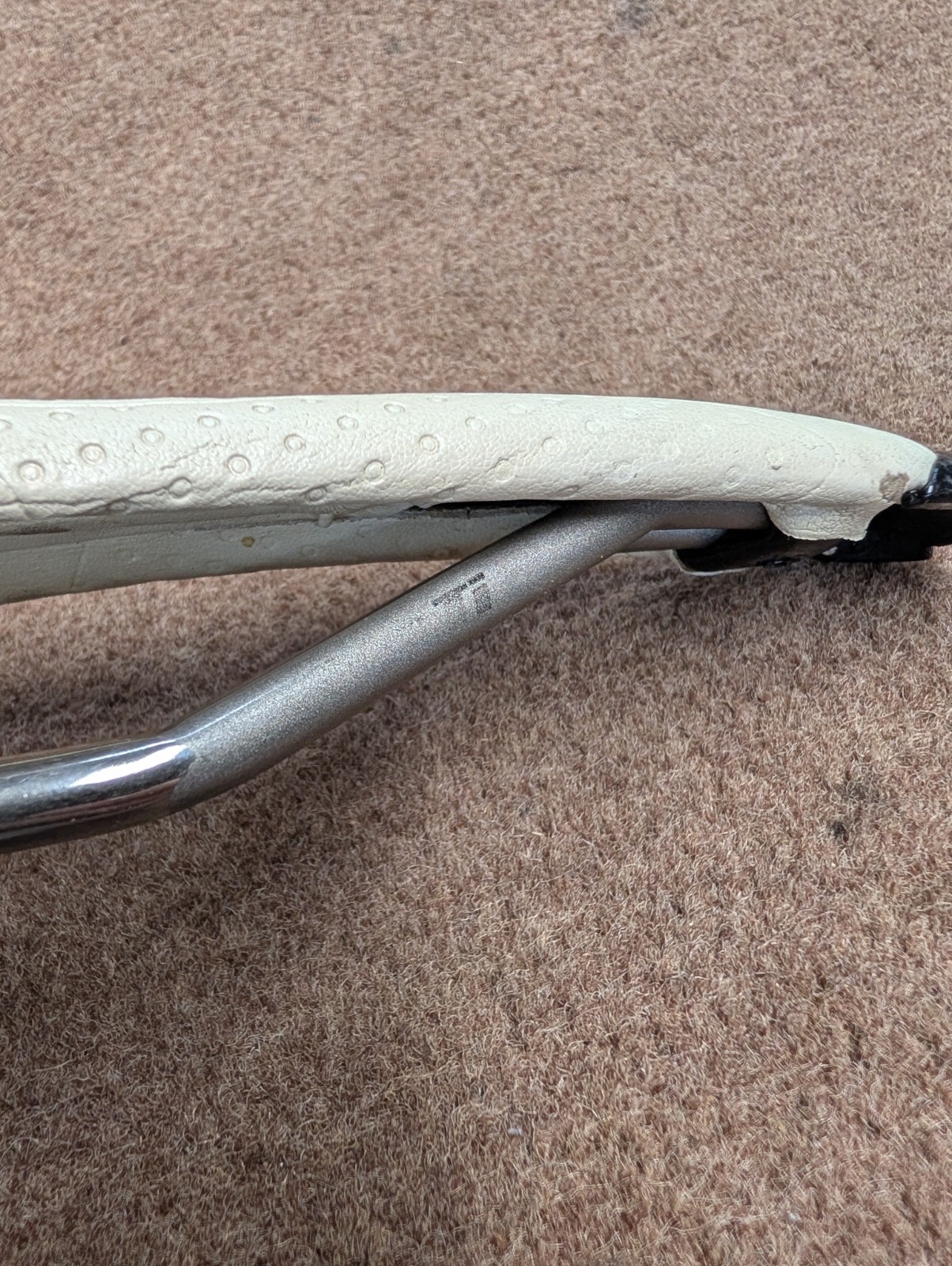 Specialized Toupe 143mm Hollow Ti Titanium Saddle White Nice!
