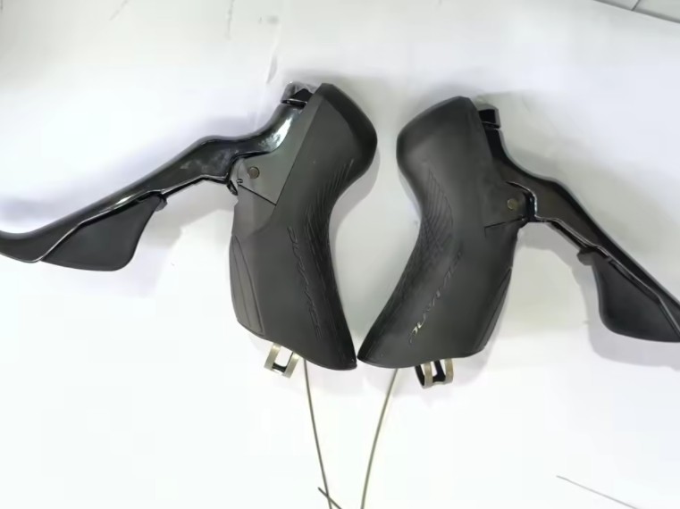 SHIMANO Dura-Ace ST-R9100 Rim Brake Shifters 2×11 Speed Dual Control Lever