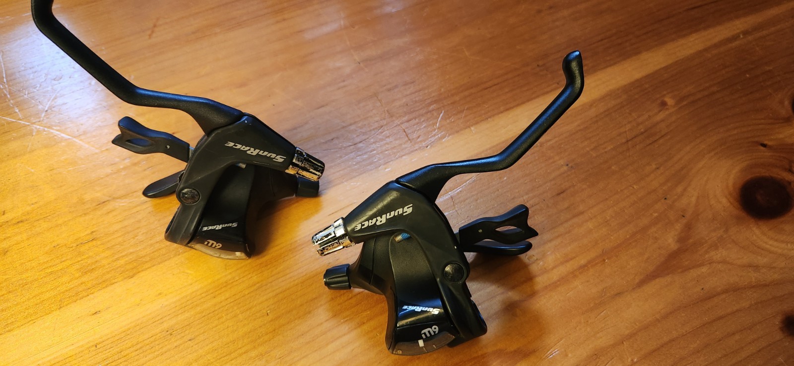 SunRace 3×9 Speed Black Trigger Shifter Set w/V-Brake Levers Shimano Compatible.