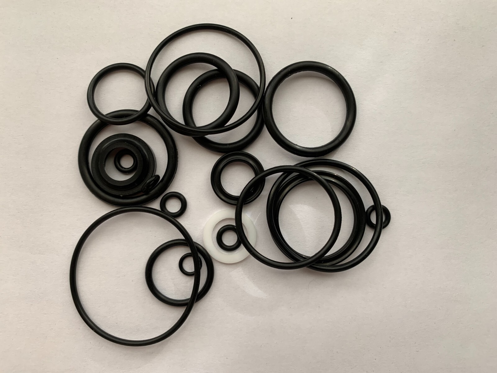 Cane Creek Double Barrel Coil Rear Shock Service Seal Kit – 9.5 mm Shaft