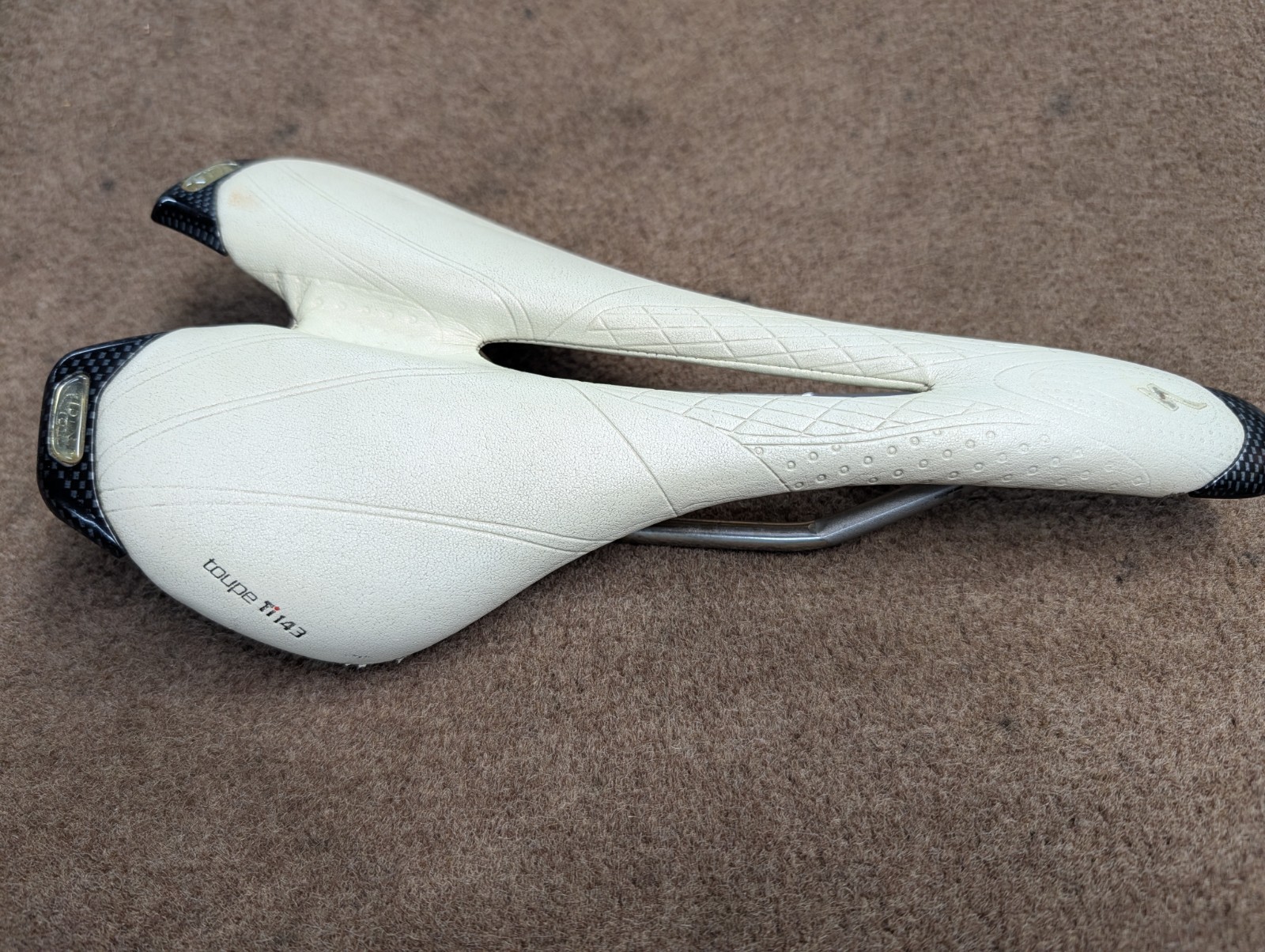 Specialized Toupe 143mm Hollow Ti Titanium Saddle White Nice!
