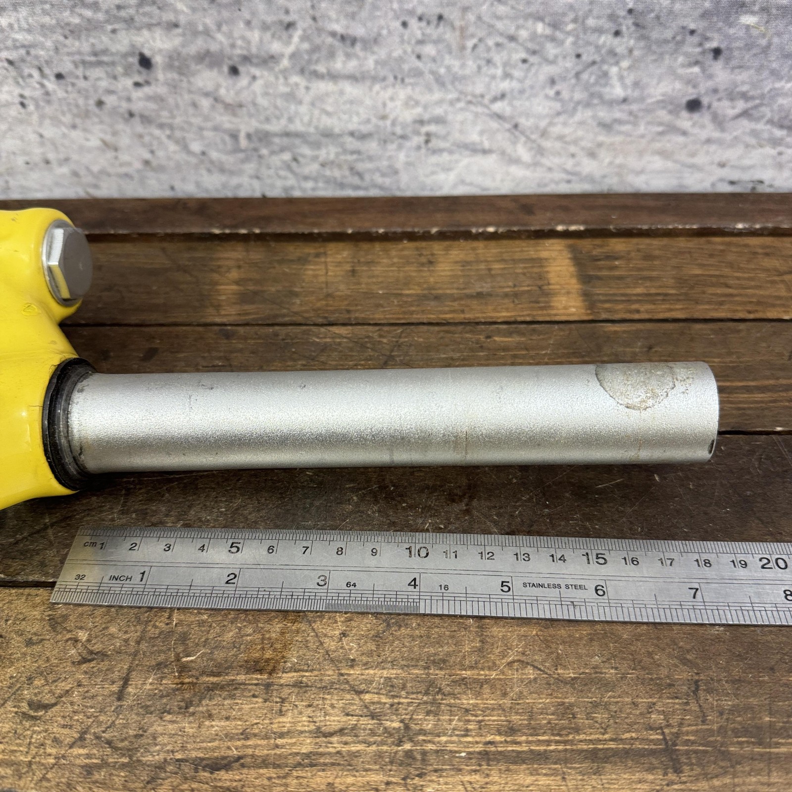 Vintage RockShox Duke Race Suspension Fork 26 1 1/8 Threadless V-Brake Yellow