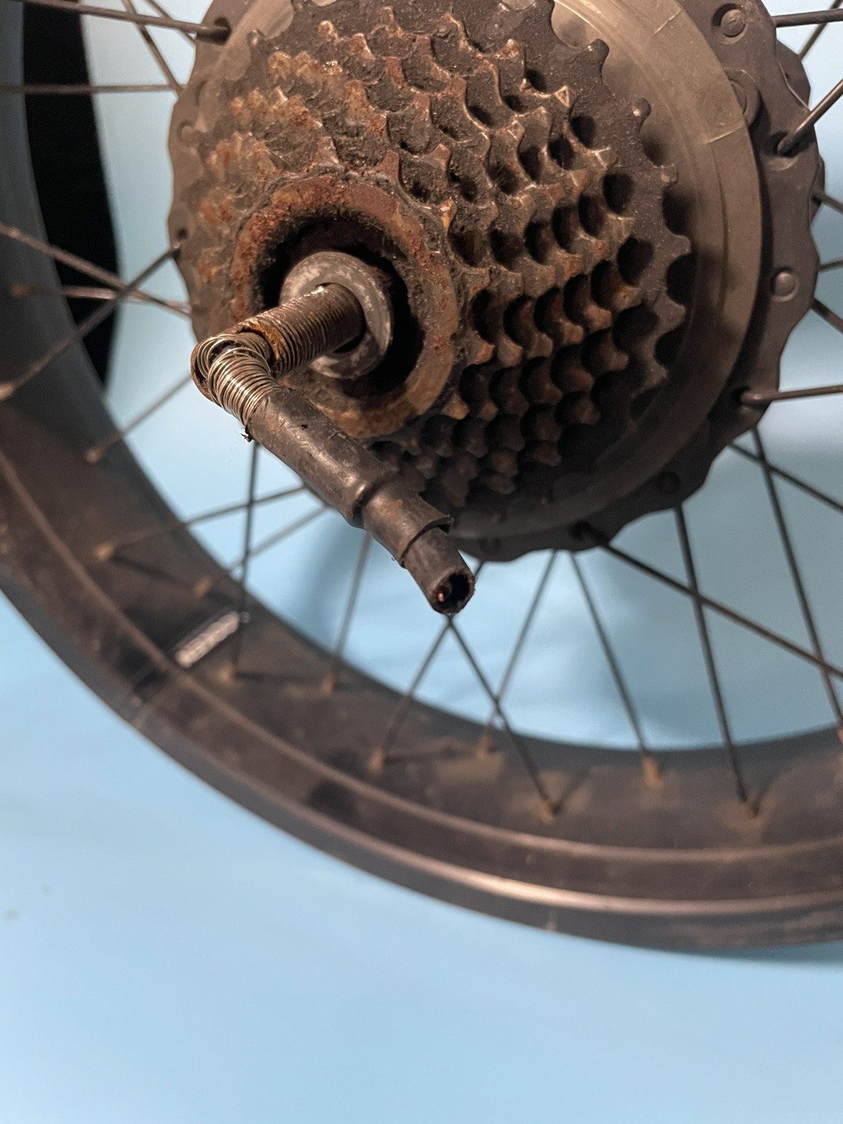 20″ 48V Electric Bicycle E-Bike Rear Wheel Hub Motor Fat Tire, for parts- Read