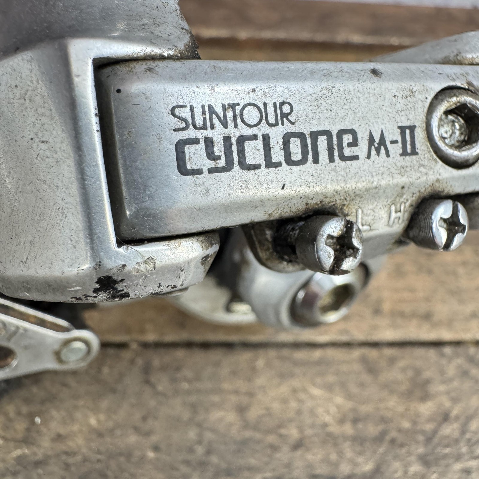 Vintage SunTour Cyclone M-II GT Rear Derailleur Long Cage Bolt-On M2 80s Japan